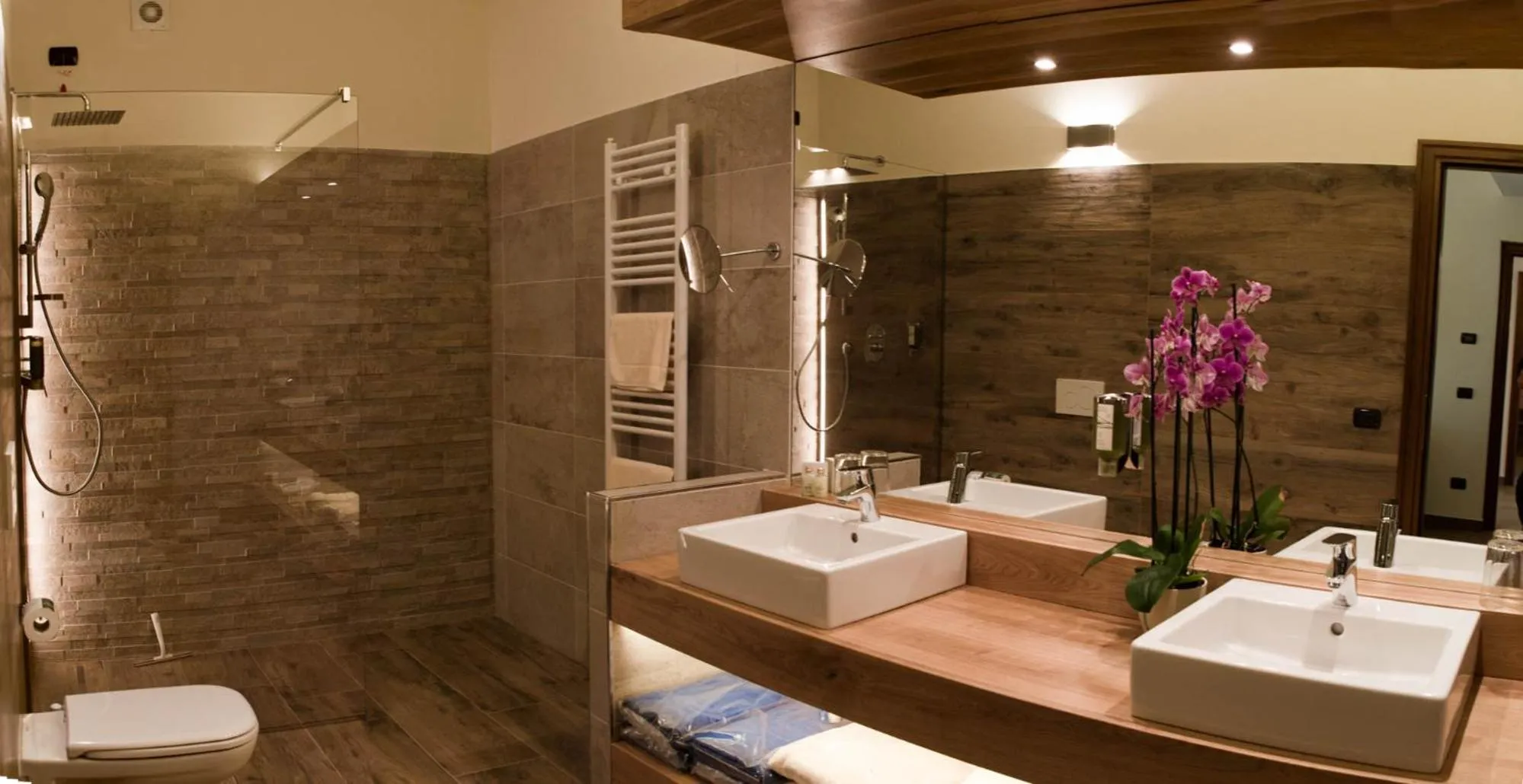 Shower in Terra Antica - Resort, Winery & SPA