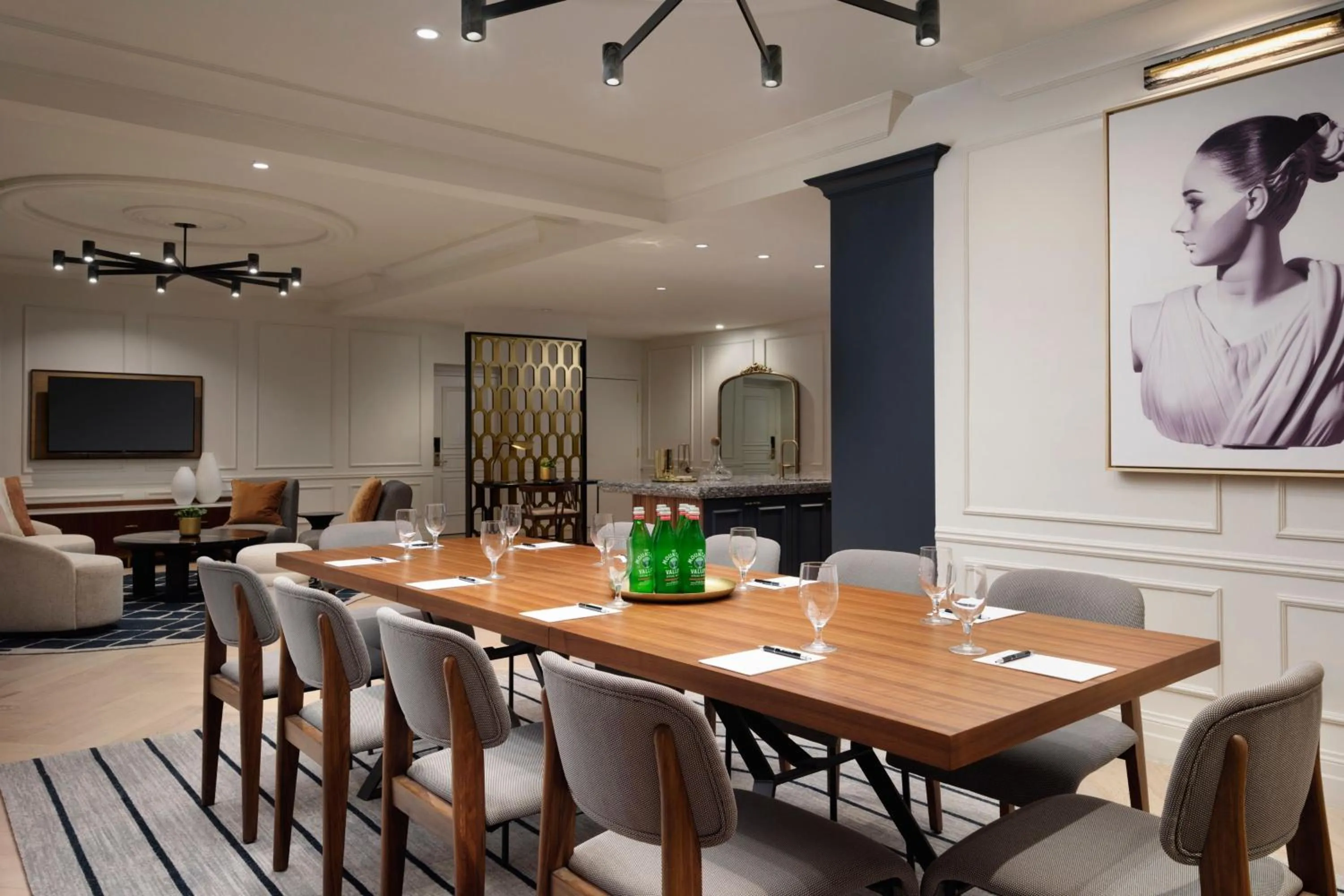 Meeting/conference room in The Union Station Nashville Yards, Autograph Collection