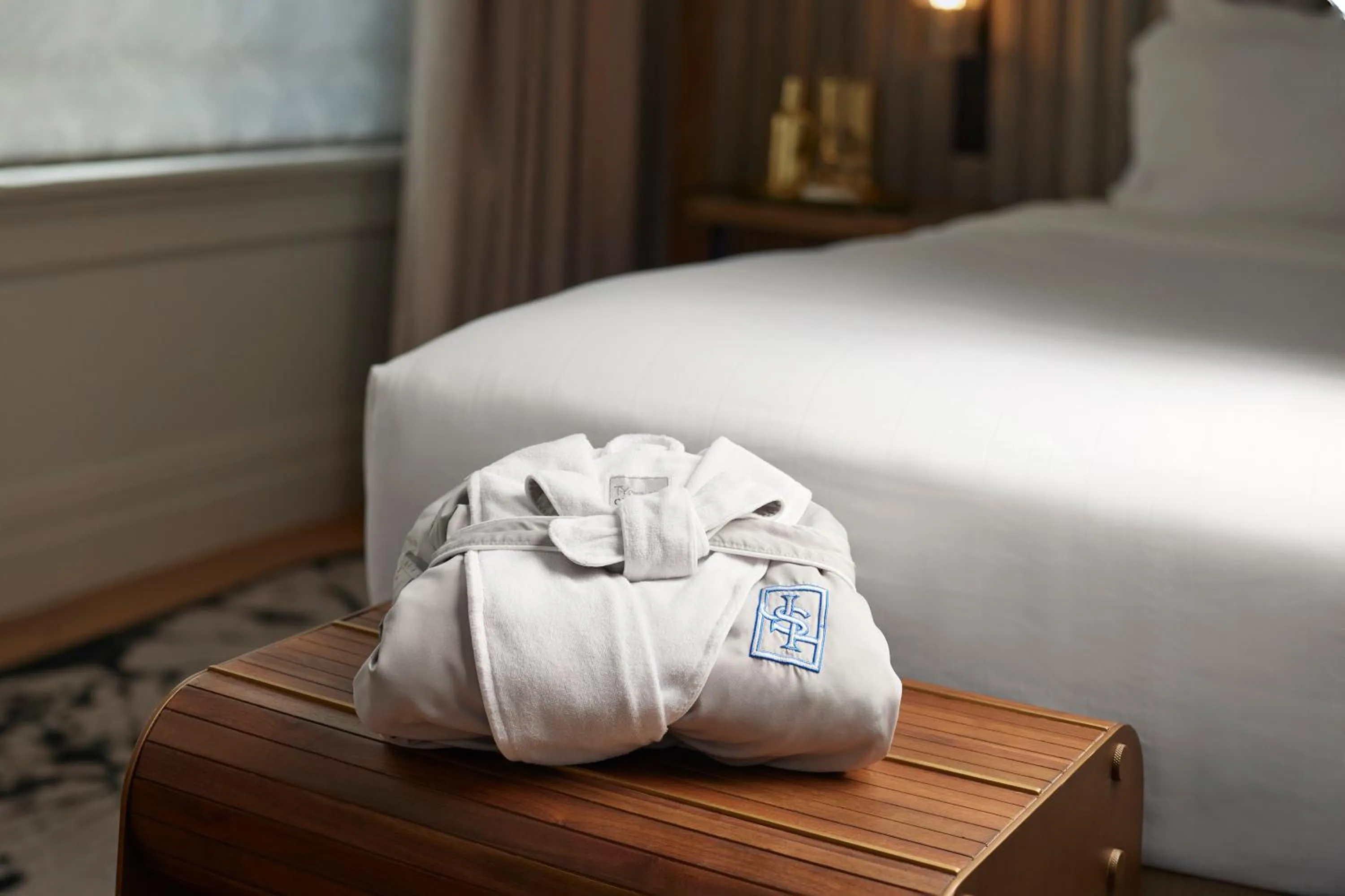 towels, Bed in The Union Station Nashville Yards, Autograph Collection