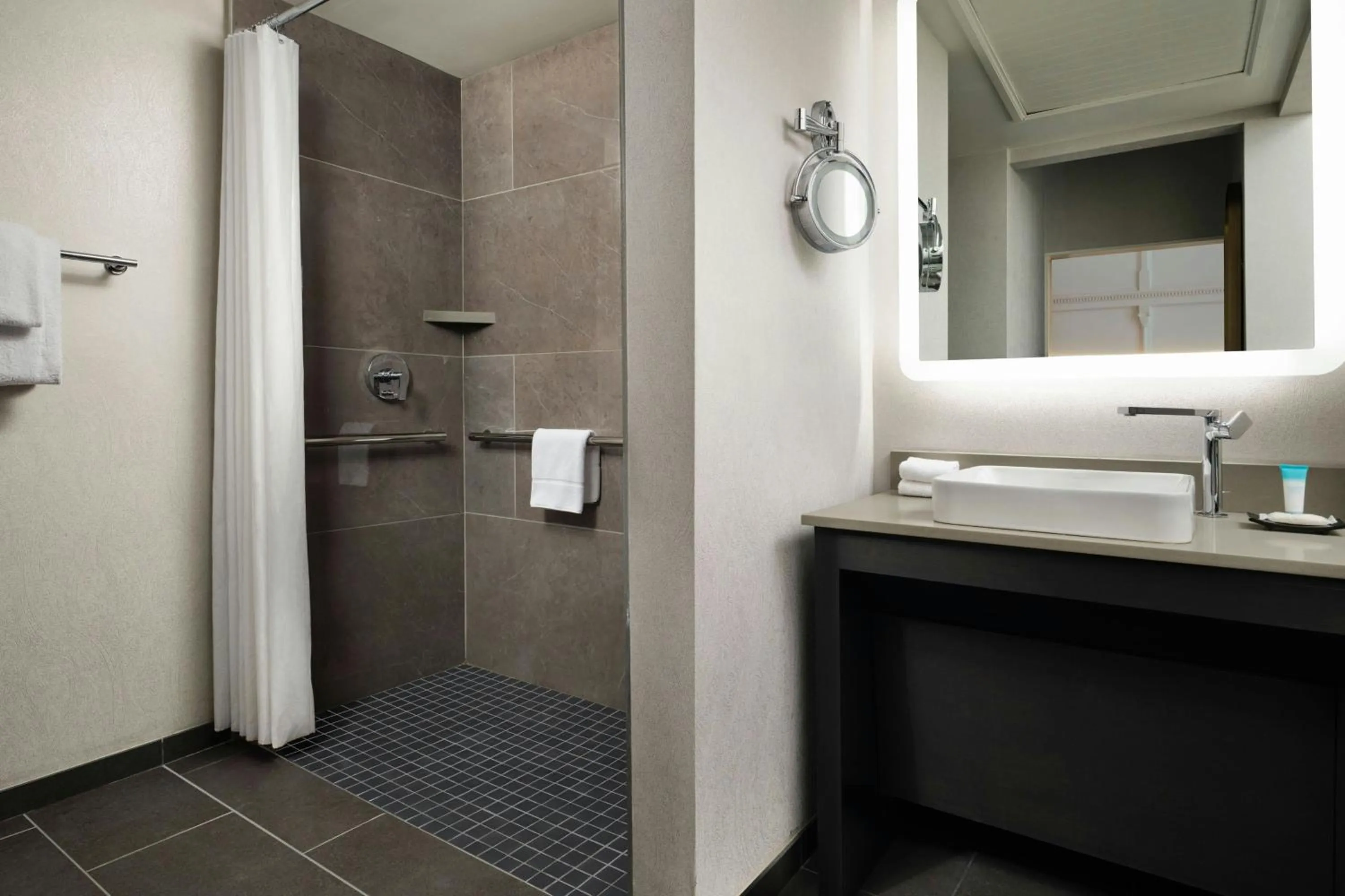 Bathroom in The Union Station Nashville Yards, Autograph Collection