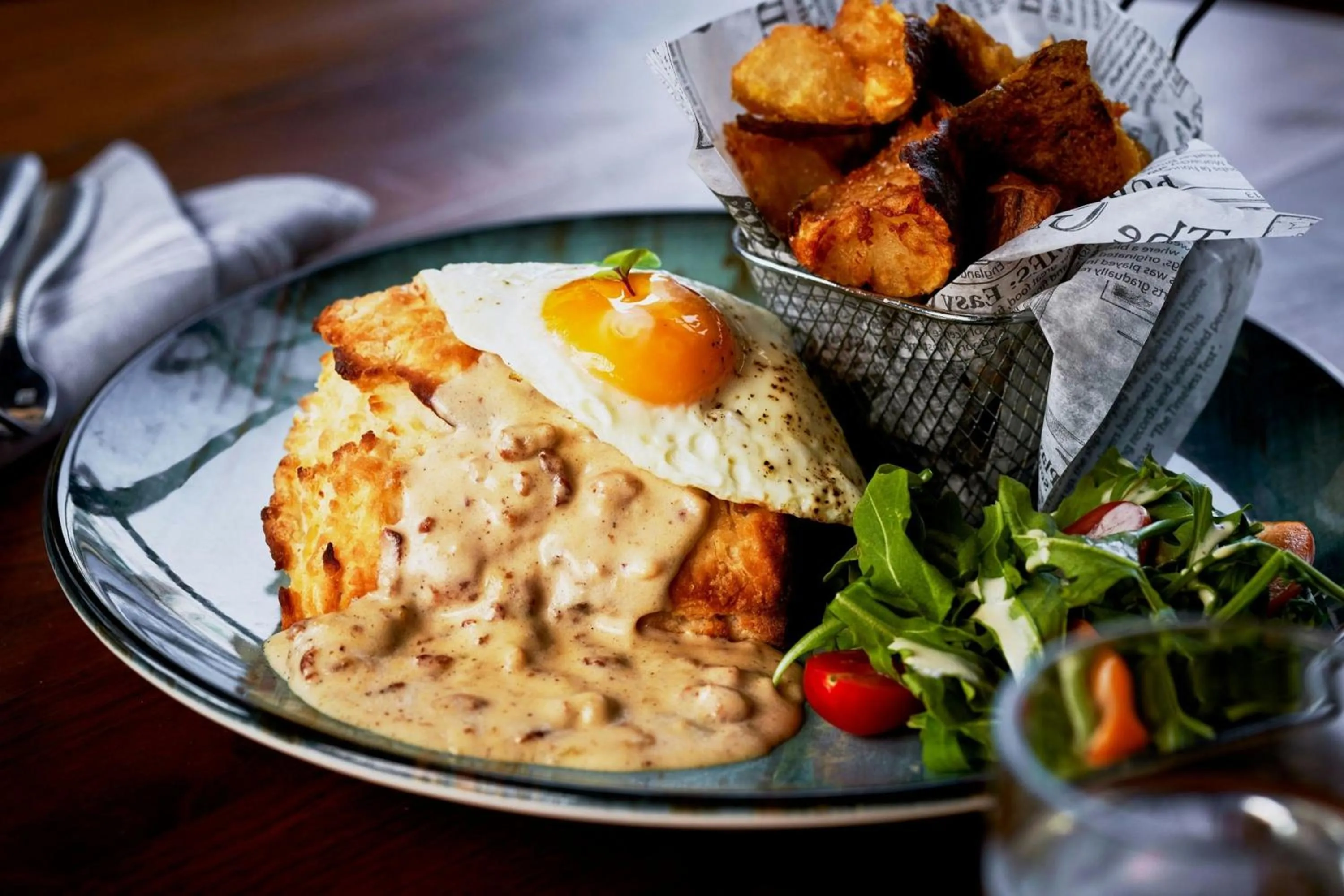 Restaurant/places to eat in The Union Station Nashville Yards, Autograph Collection