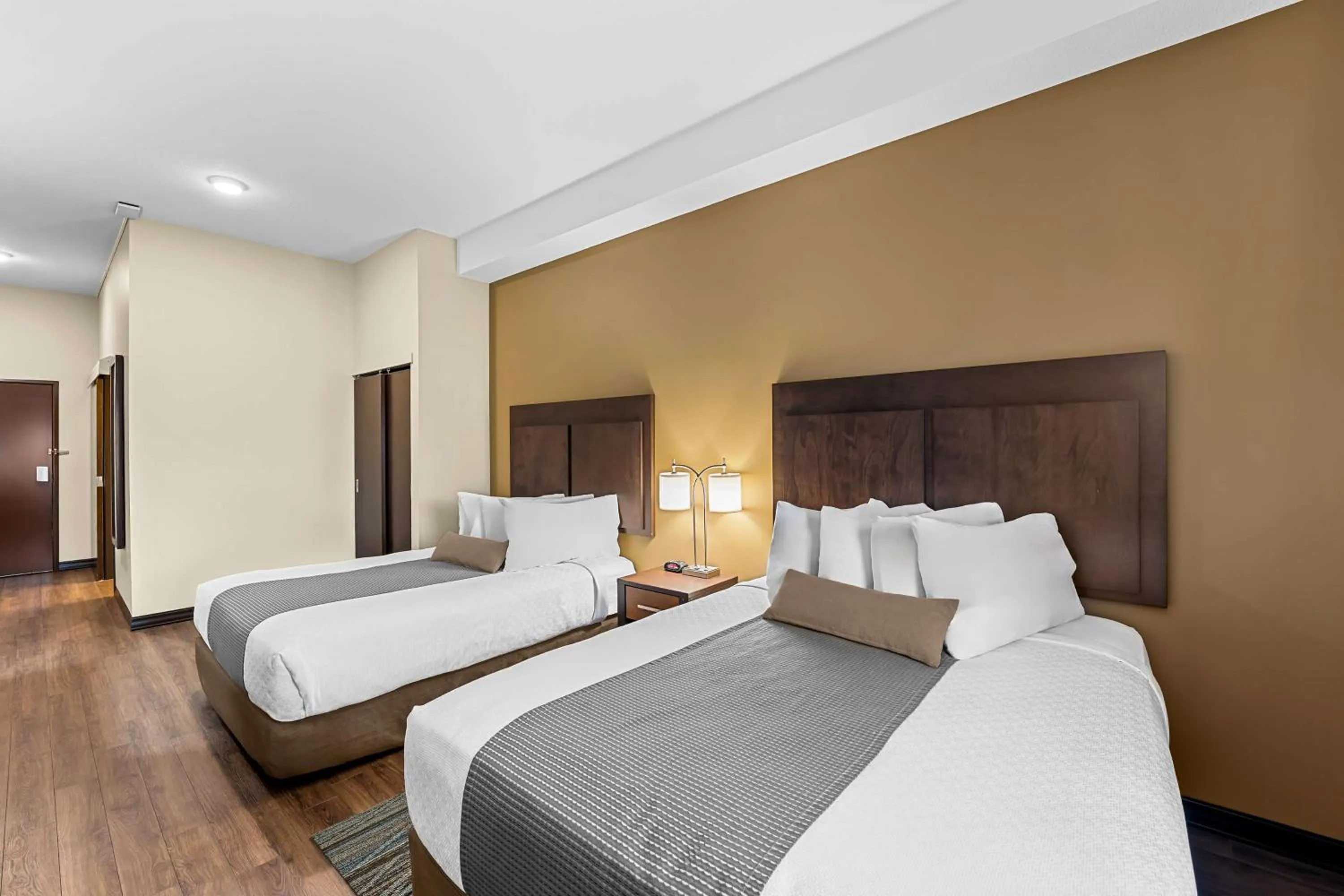 Bedroom, Bed in Best Western Plus Lacombe Inn and Suites