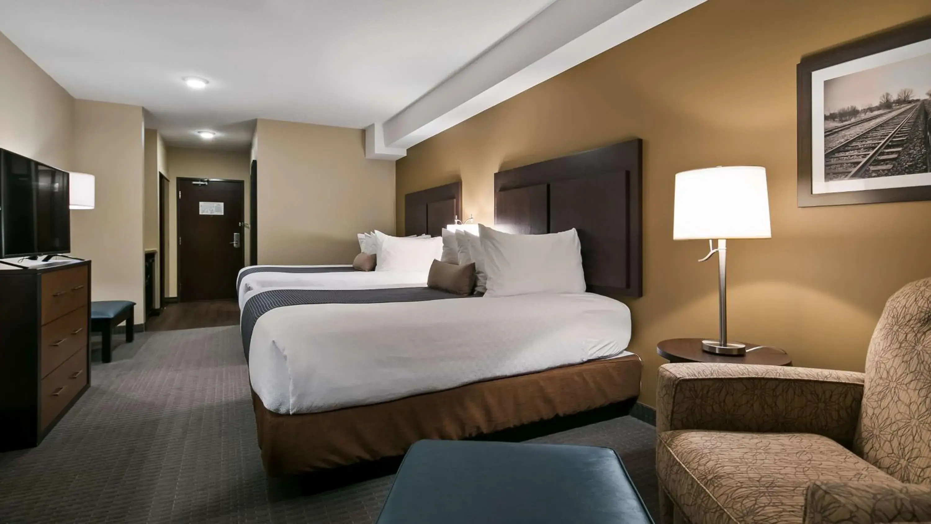 Bedroom, Bed in Best Western Plus Lacombe Inn and Suites Bedroom, Bed in Best Western Plus Lacombe Inn and Suites