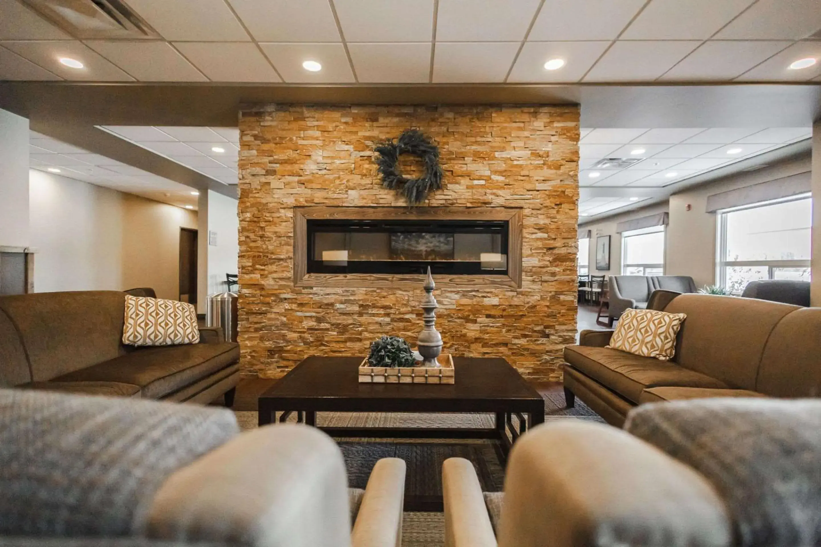 Lobby or reception in Best Western Plus Lacombe Inn and Suites Lobby or reception in Best Western Plus Lacombe Inn and Suites