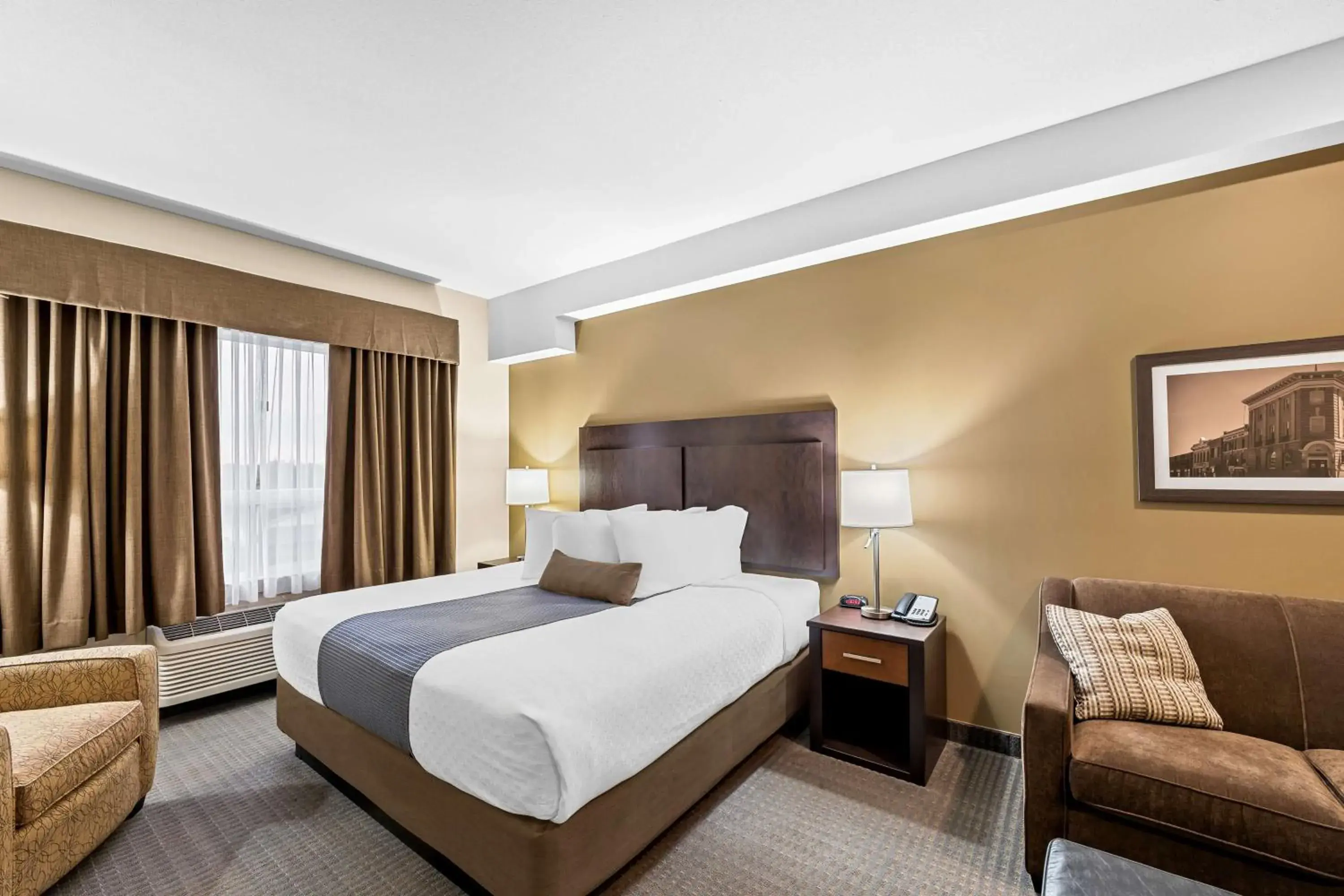 Spa and wellness centre/facilities, Bed in Best Western Plus Lacombe Inn and Suites Spa and wellness centre/facilities, Bed in Best Western Plus Lacombe Inn and Suites