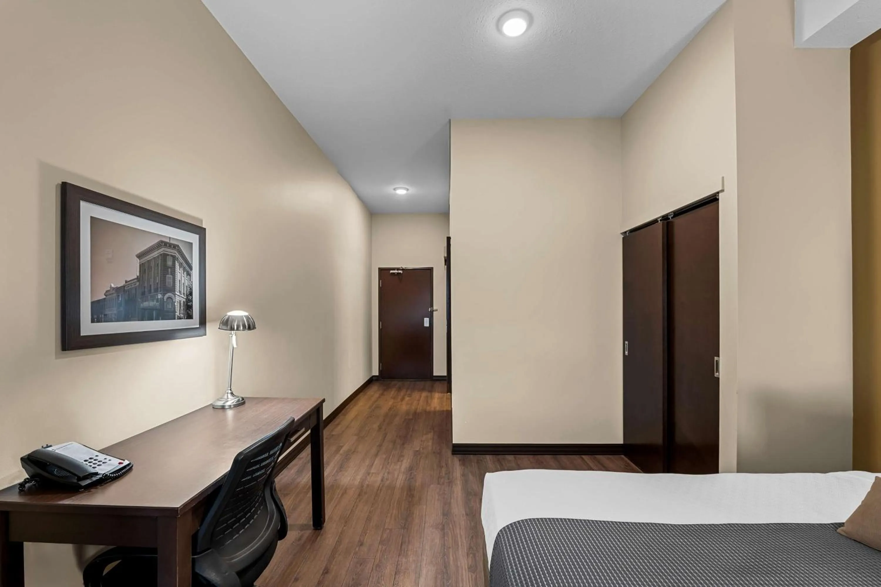 Bedroom, Bed in Best Western Plus Lacombe Inn and Suites