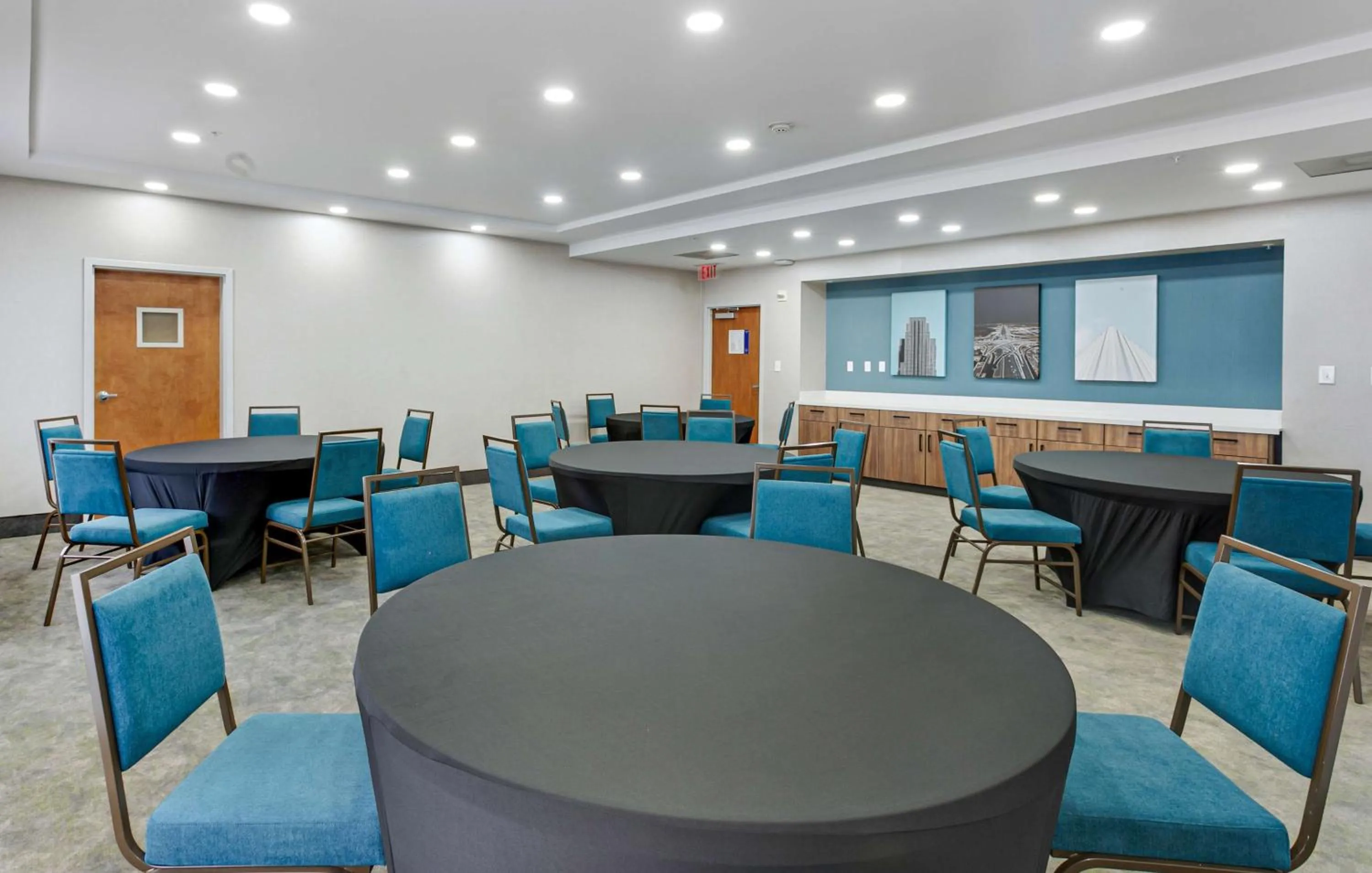 Meeting/conference room in Hampton Inn Houston-Pearland, TX
