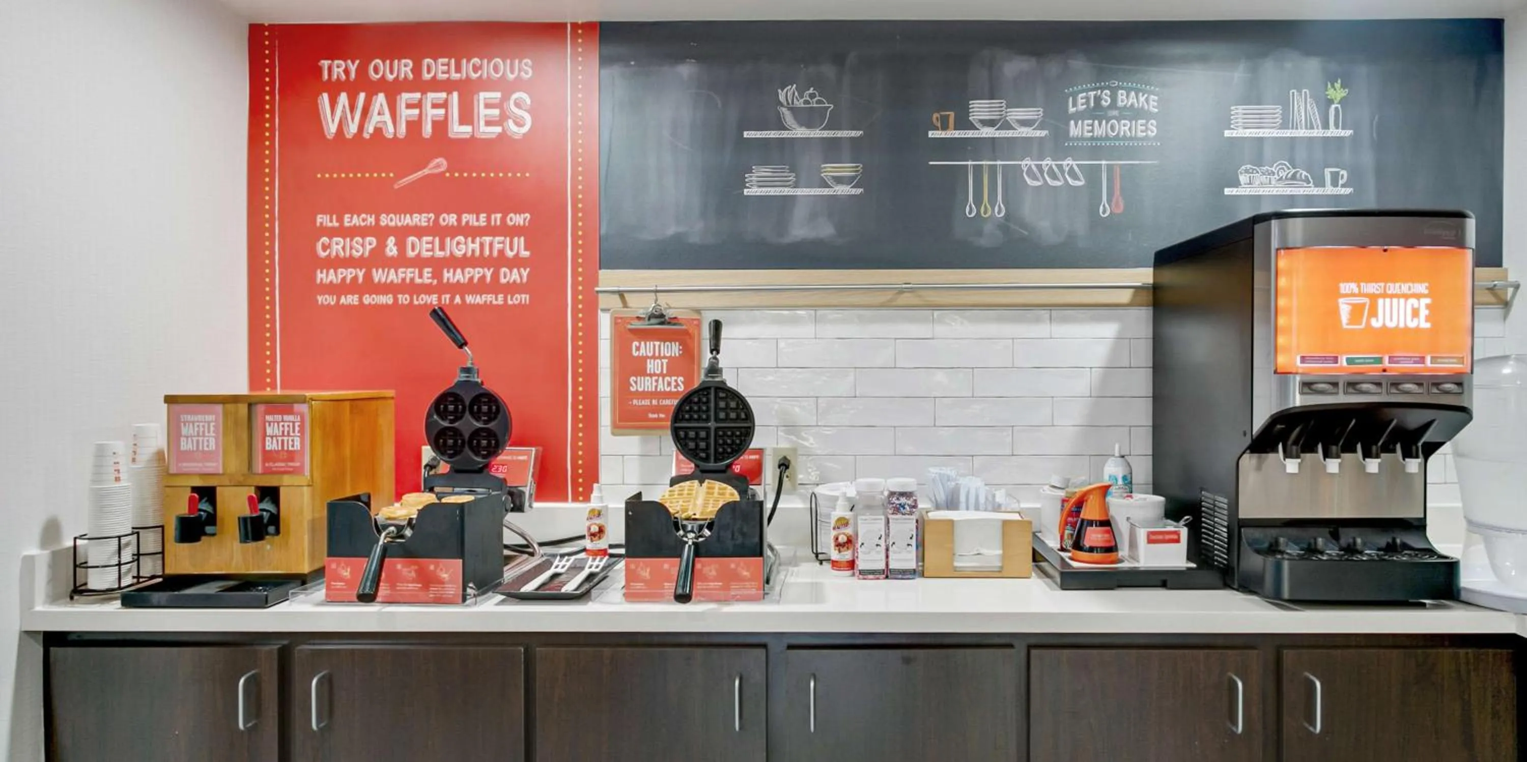 Breakfast in Hampton Inn Houston-Pearland, TX