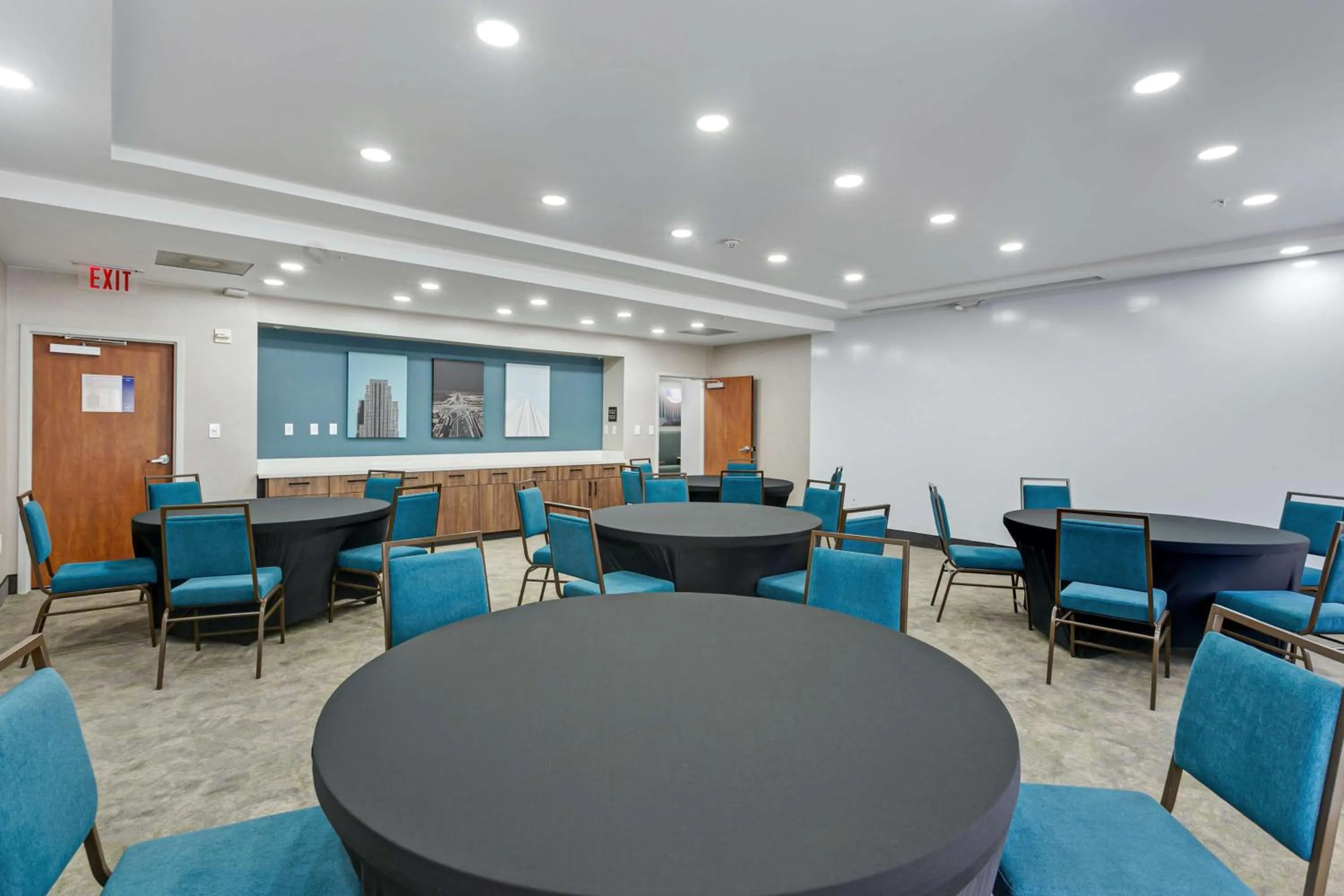 Meeting/conference room in Hampton Inn Houston-Pearland, TX