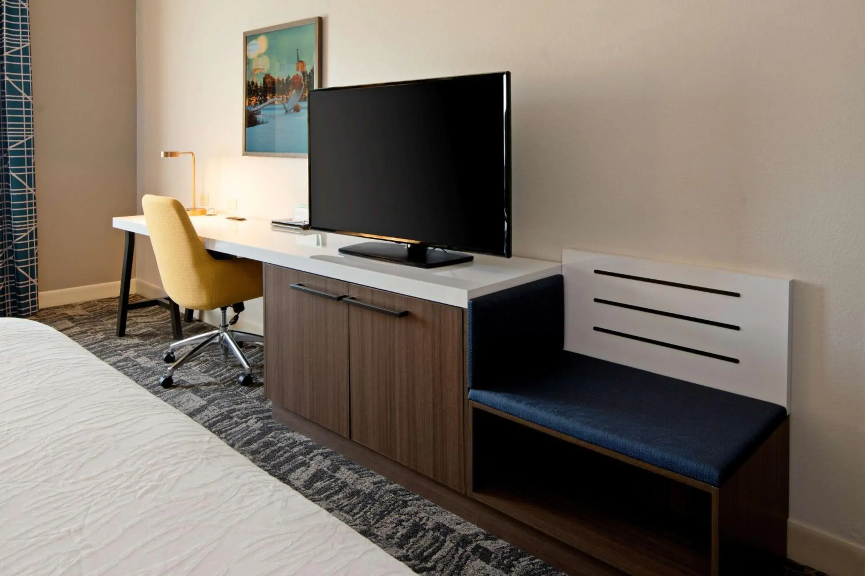 Bedroom, Bed in Hilton Garden Inn Minneapolis Maple Grove Bedroom, Bed in Hilton Garden Inn Minneapolis Maple Grove