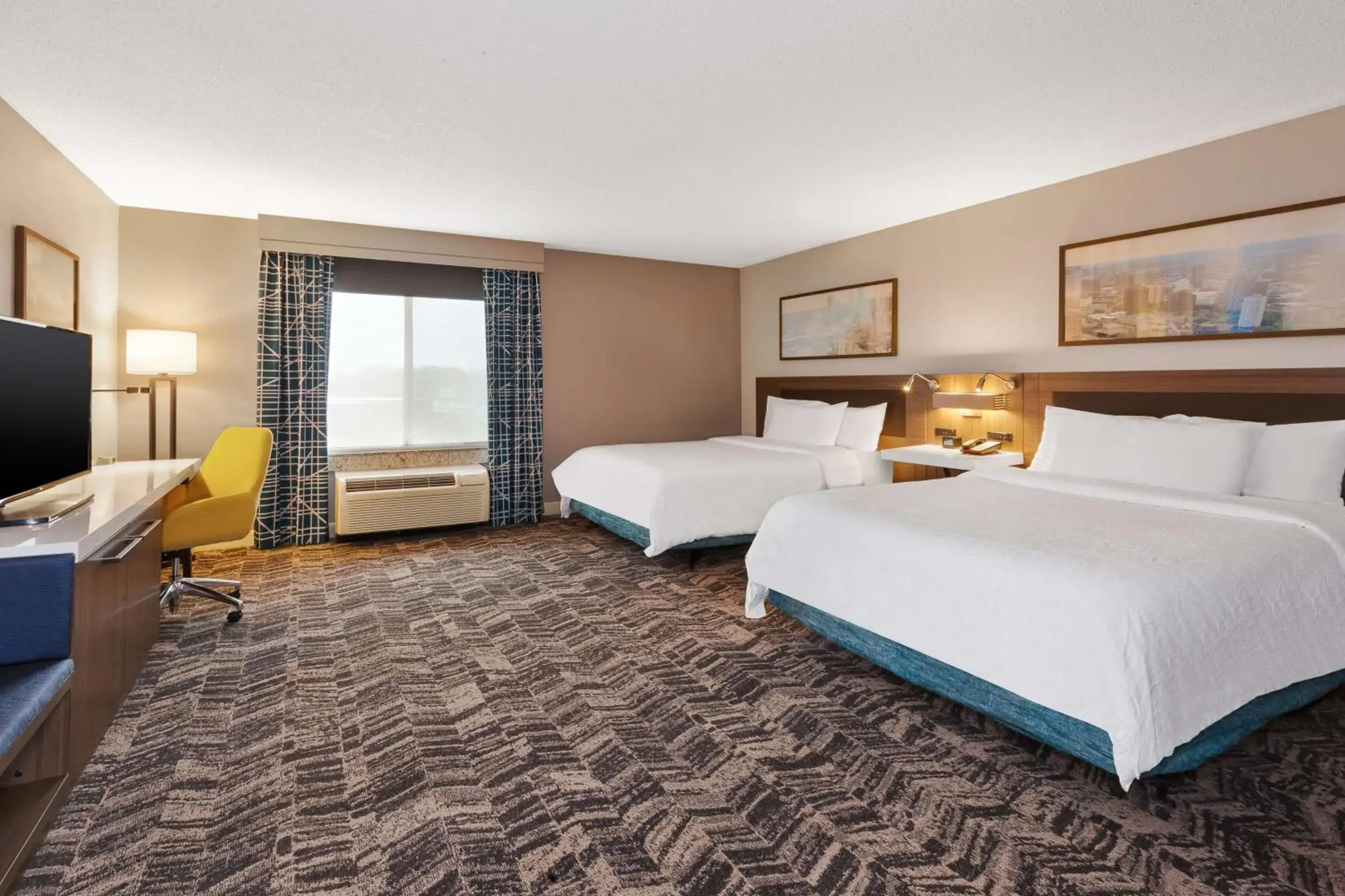 Bed in Hilton Garden Inn Minneapolis Maple Grove Bed in Hilton Garden Inn Minneapolis Maple Grove