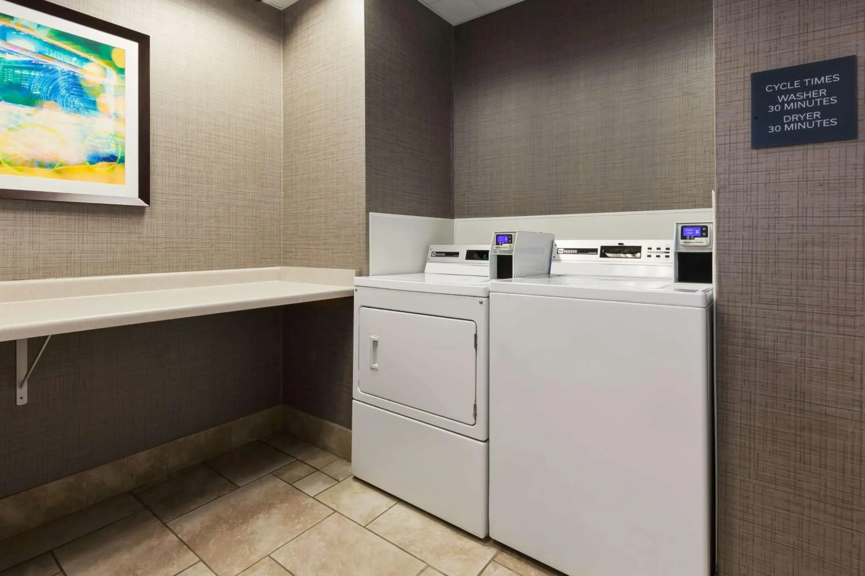 Property building in Hilton Garden Inn Minneapolis Maple Grove Property building in Hilton Garden Inn Minneapolis Maple Grove