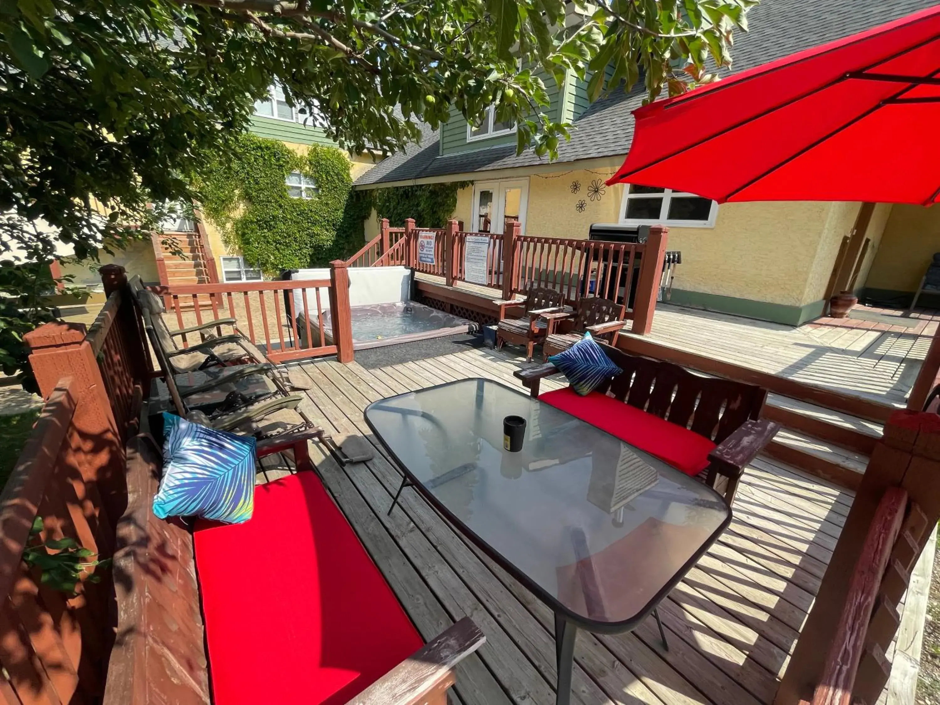 Blaeberry Valley Vacation Rentals Blaeberry Valley Vacation Rentals