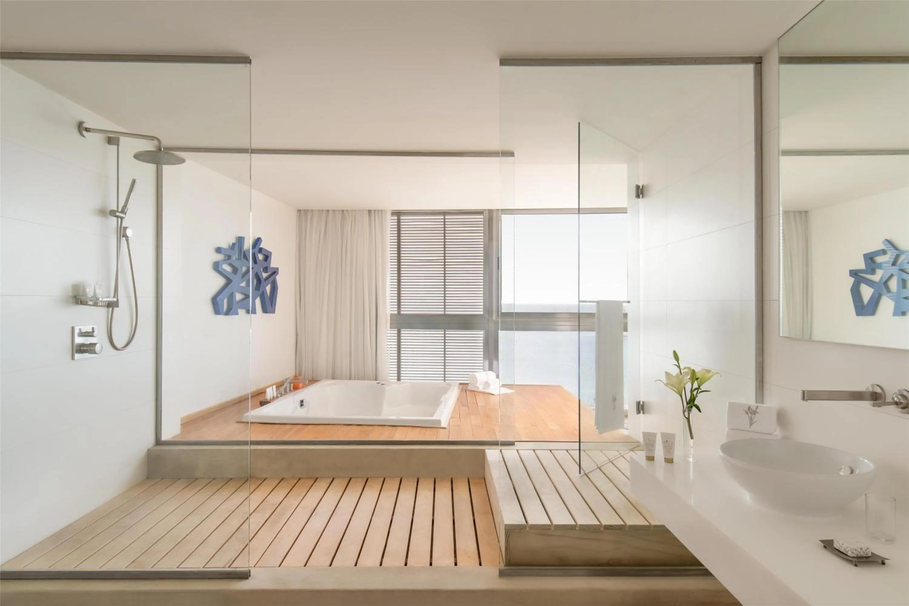 Photo of the whole room, Bed in Kempinski Hotel Aqaba