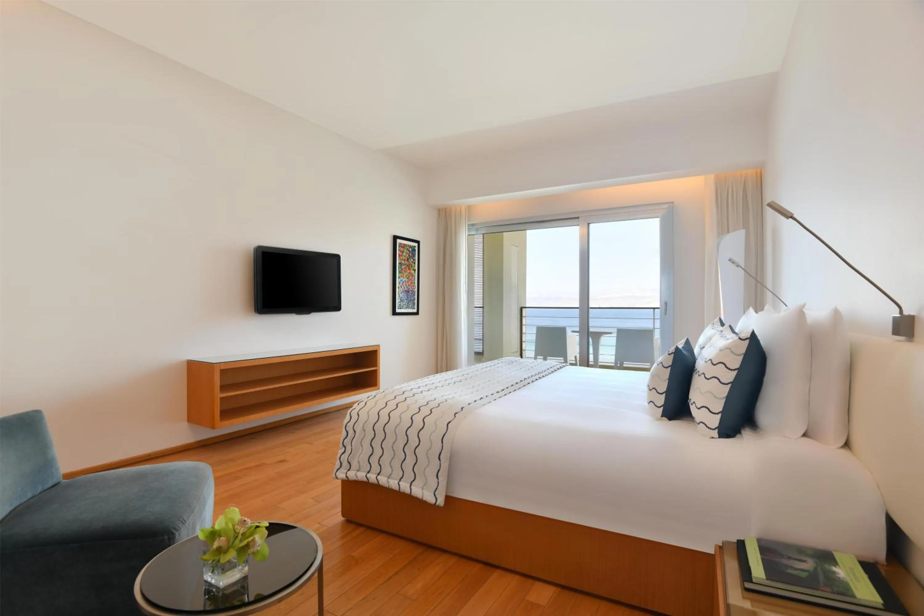 Photo of the whole room, Bed in Kempinski Hotel Aqaba