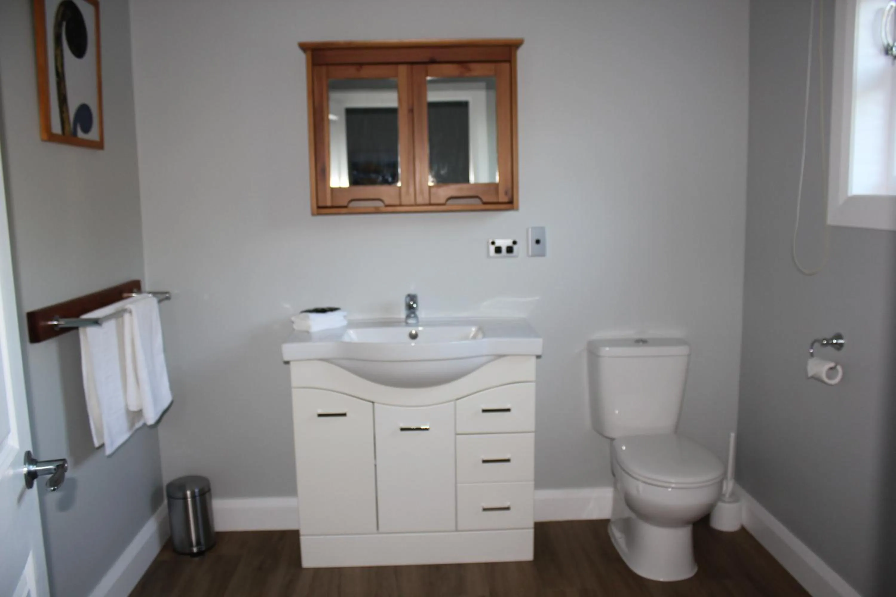 Shower in Top of the Town