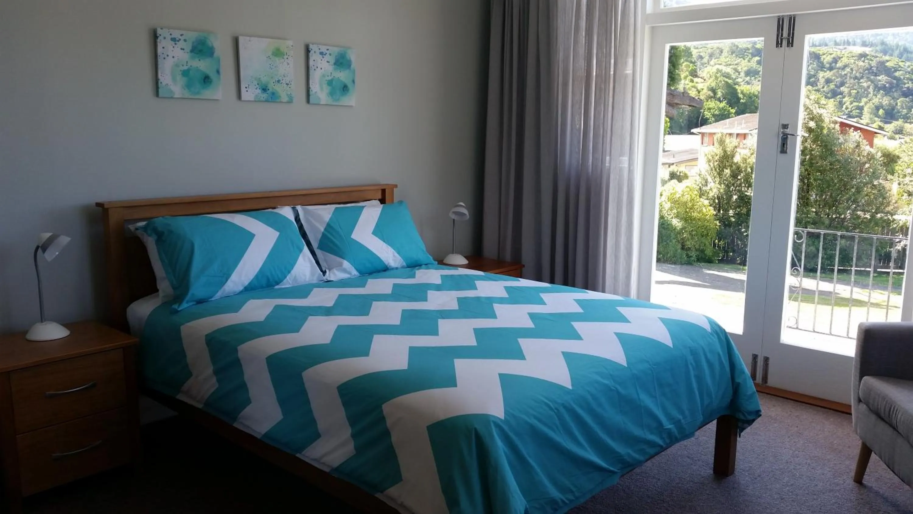 Bed in Top of the Town