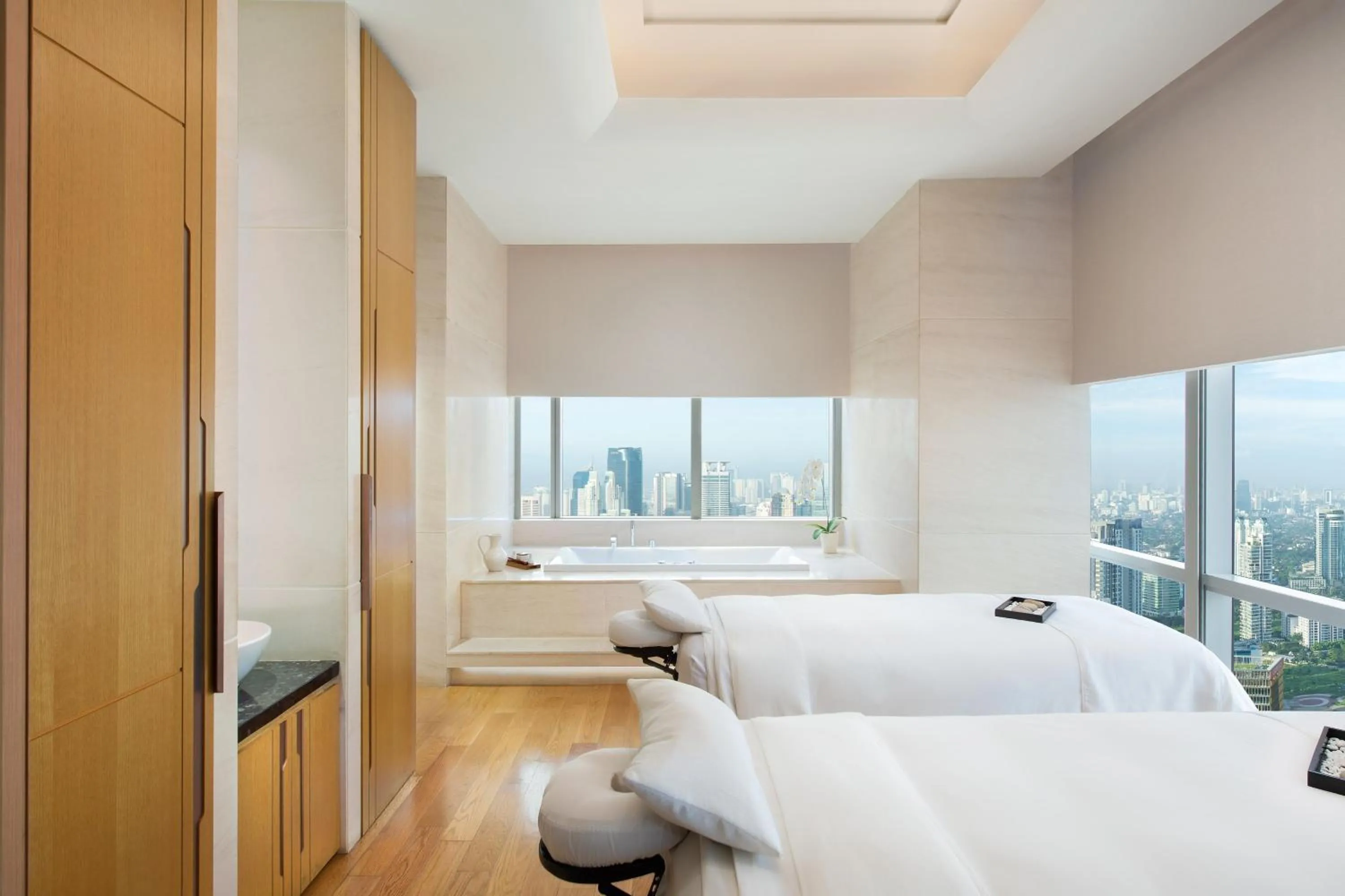 Spa and wellness centre/facilities, Bed in The Westin Jakarta