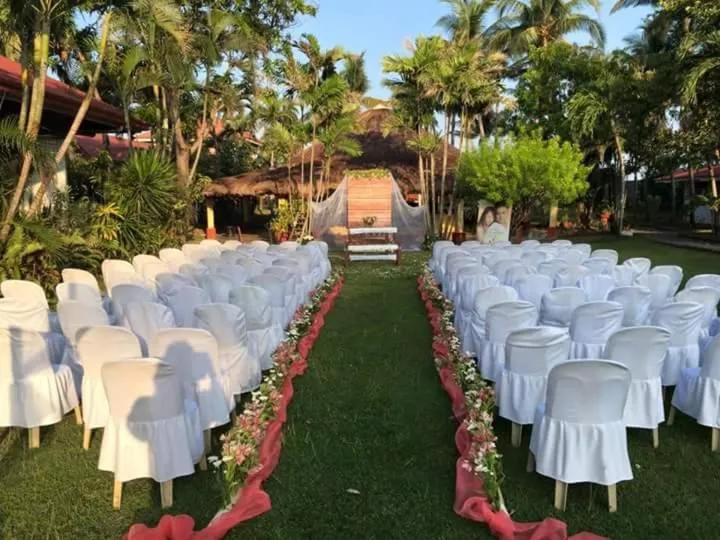 Garden in Happy Ripples Beach Resort