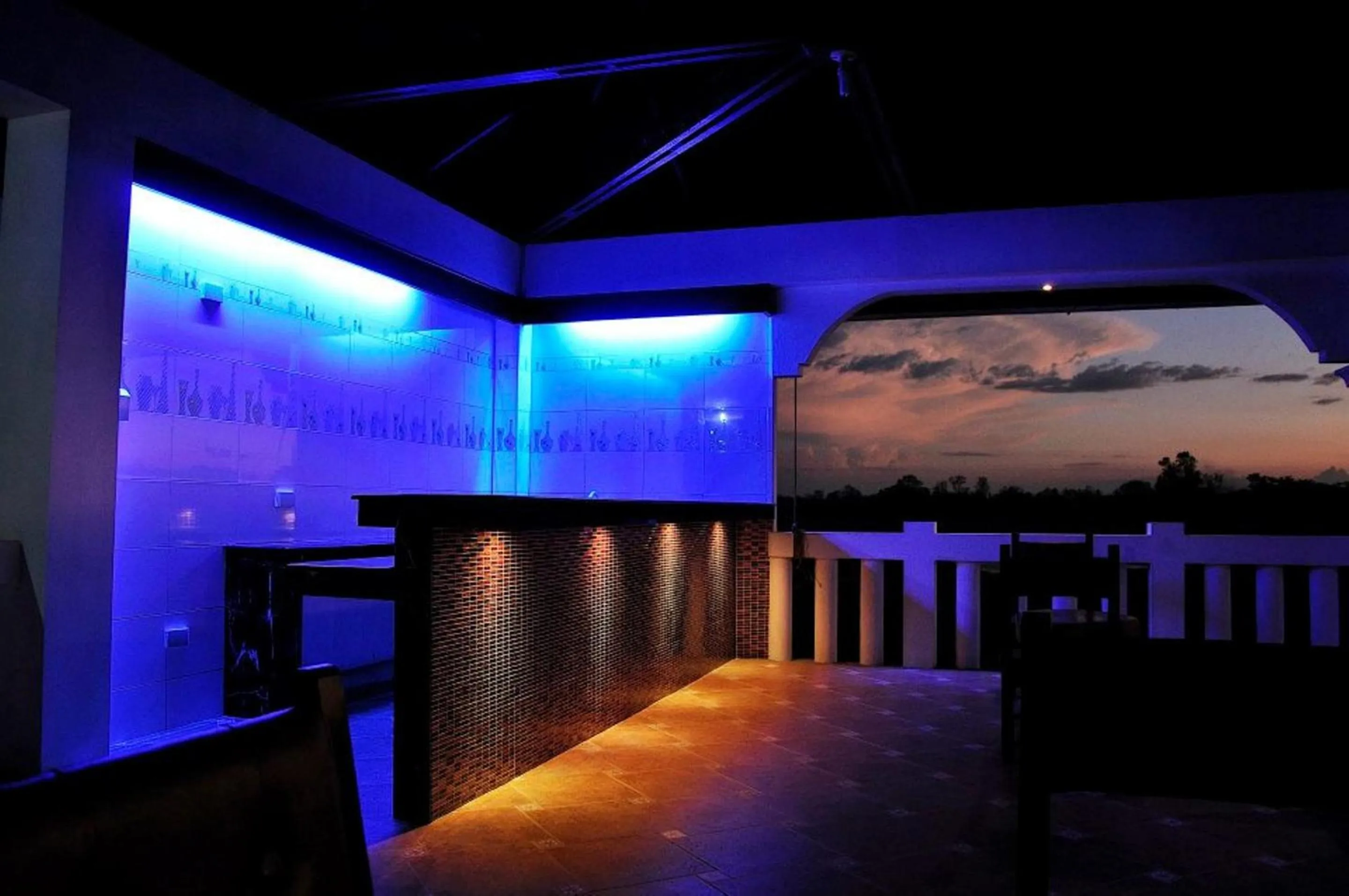 Lounge or bar in Happy Ripples Beach Resort