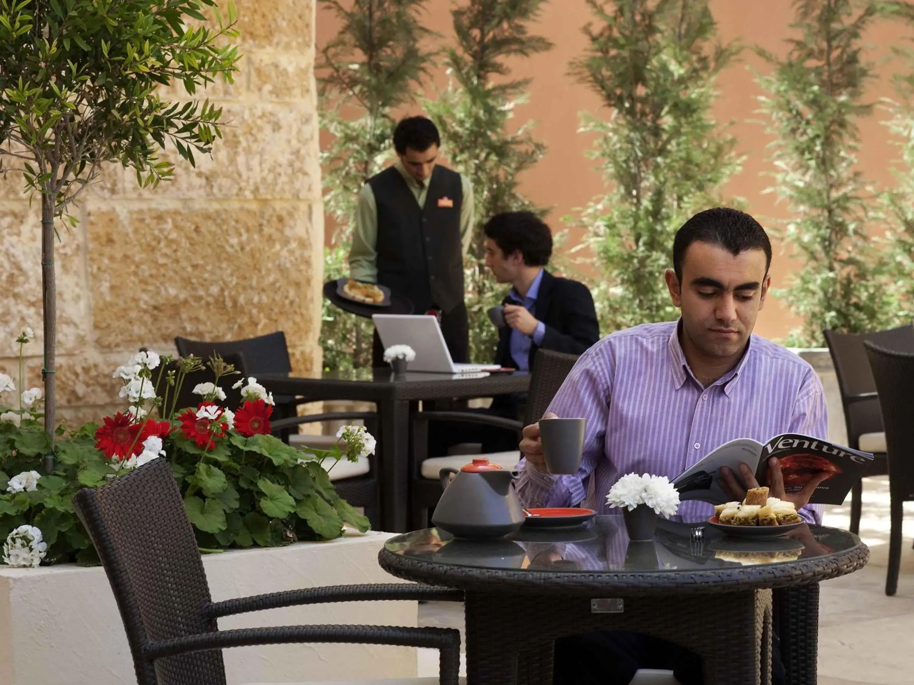 Lounge or bar in ibis Amman Lounge or bar in ibis Amman