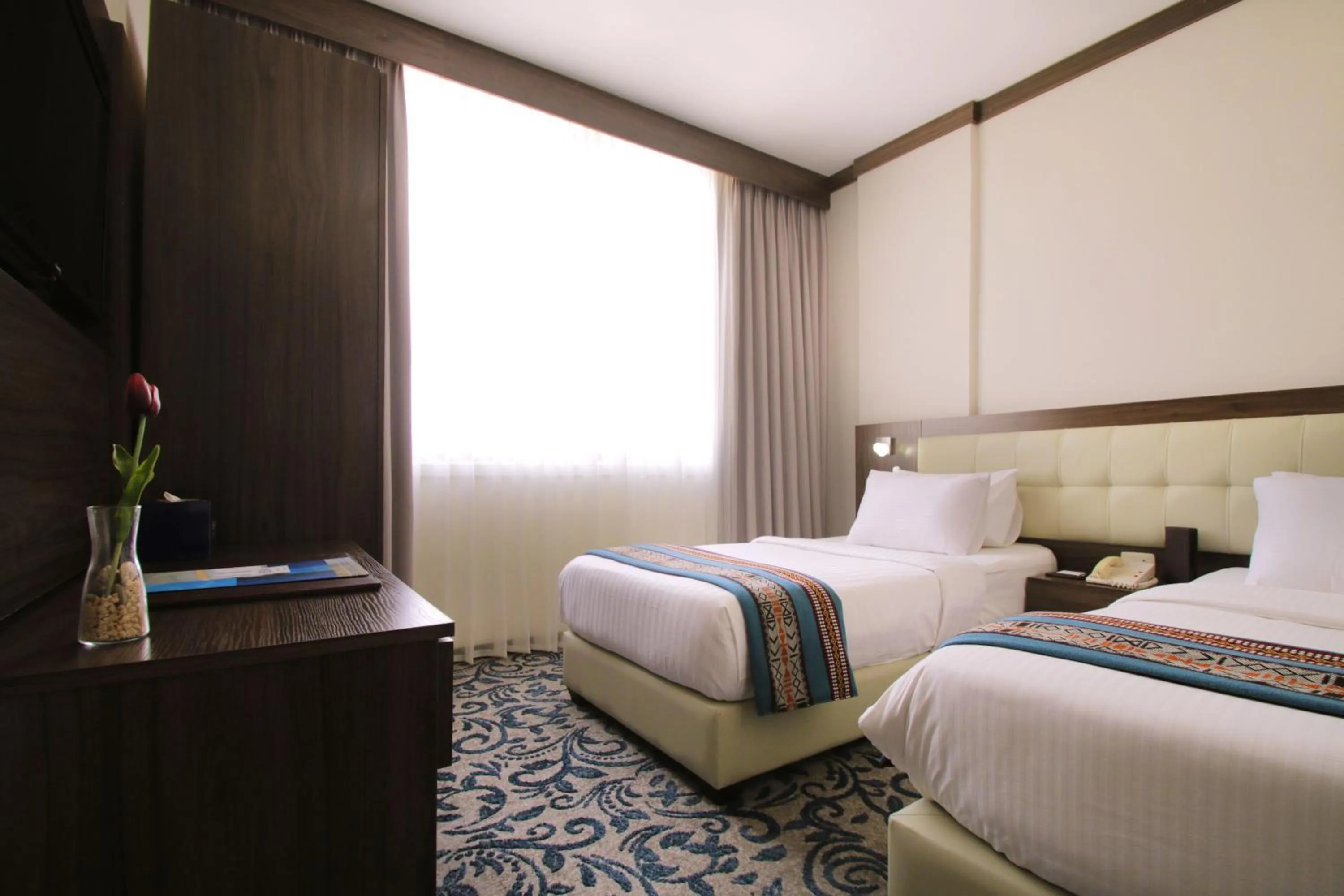 TV and multimedia, Bed in MENA Tyche Hotel Amman