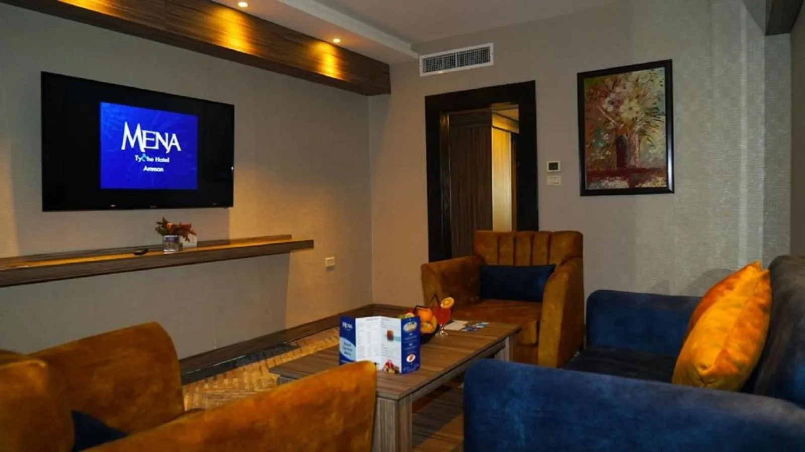 Living room in MENA Tyche Hotel Amman