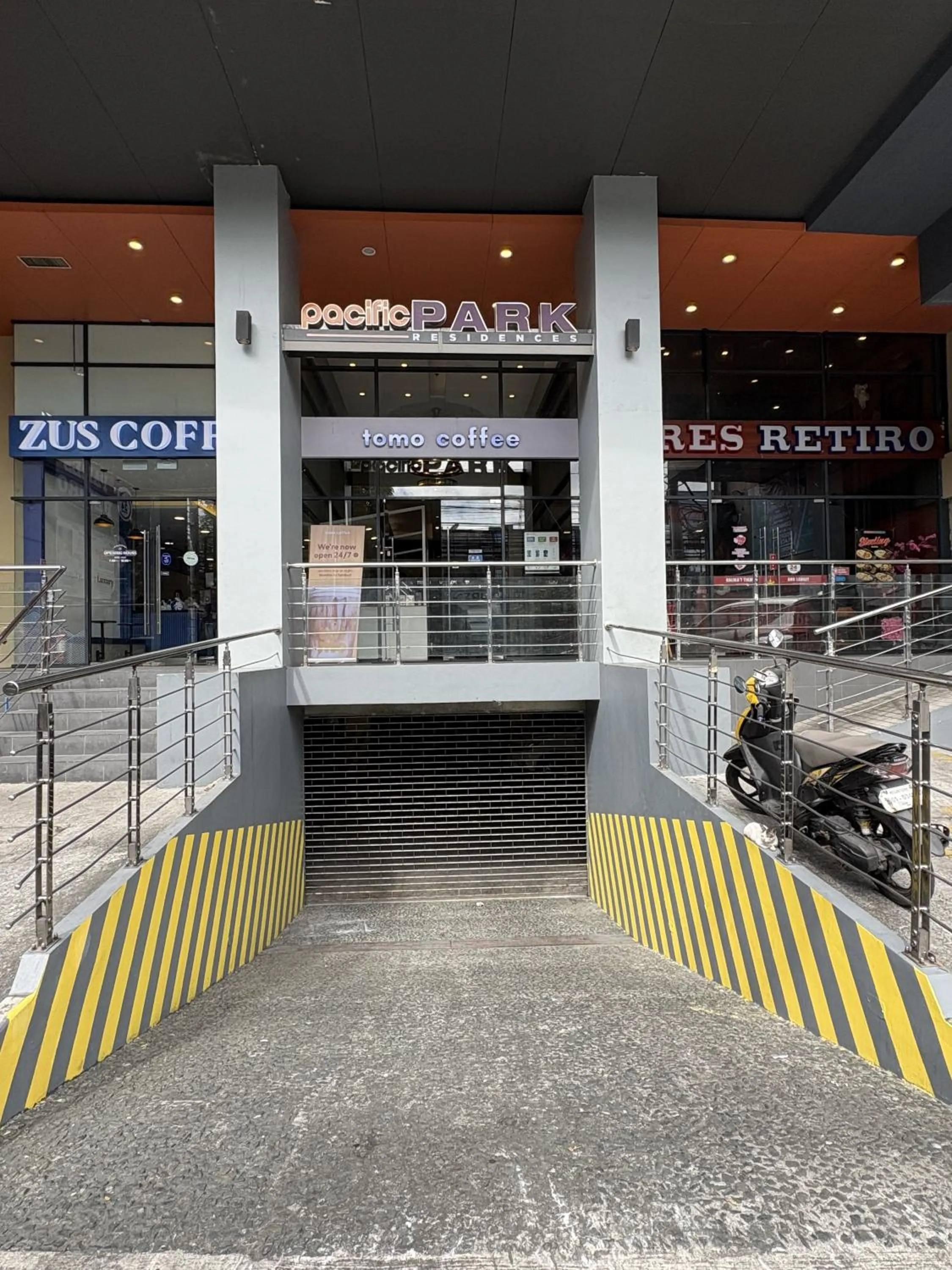 Day in Pacific Park Hotel