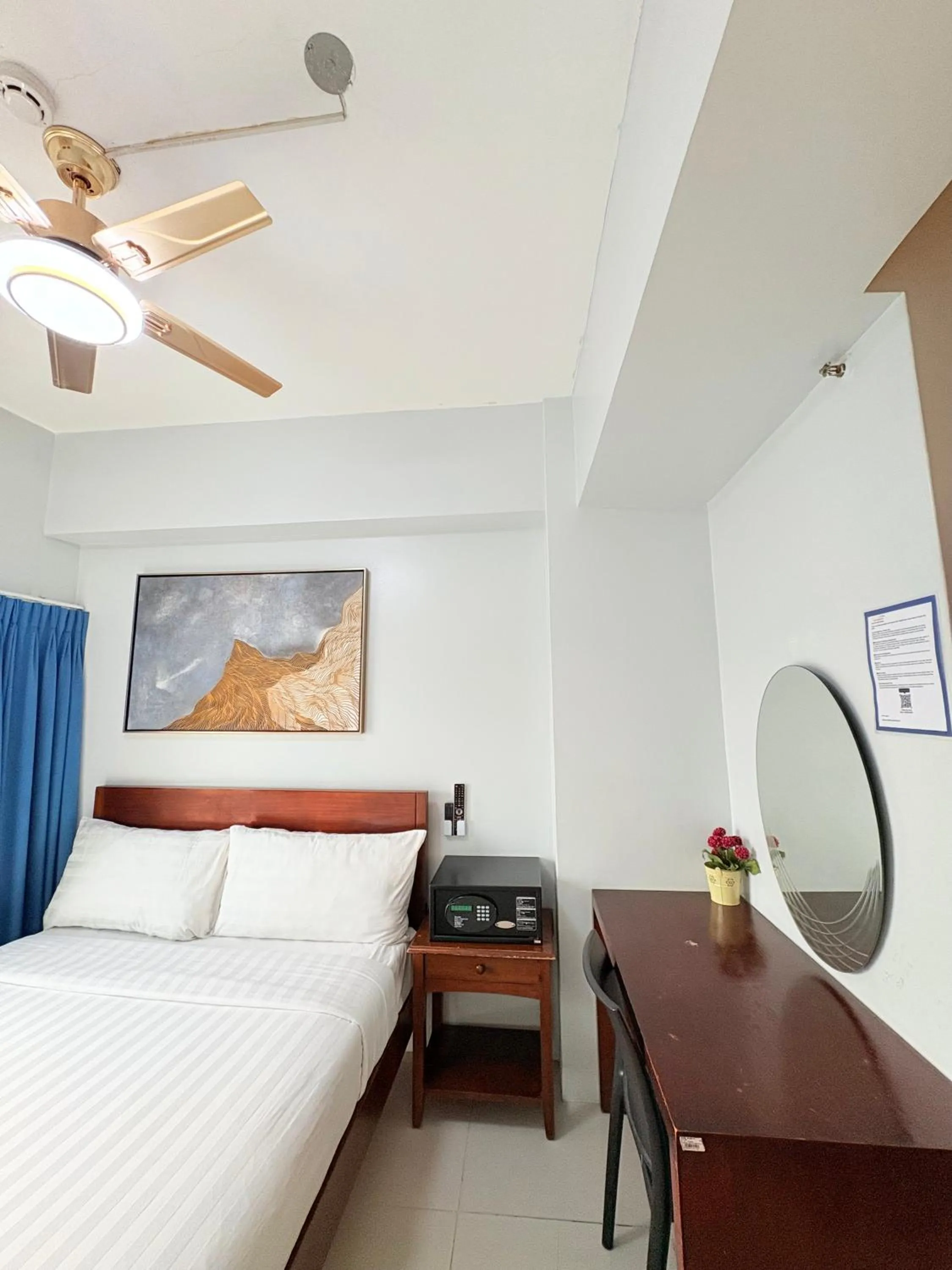 Bedroom, Bed in Pacific Park Hotel