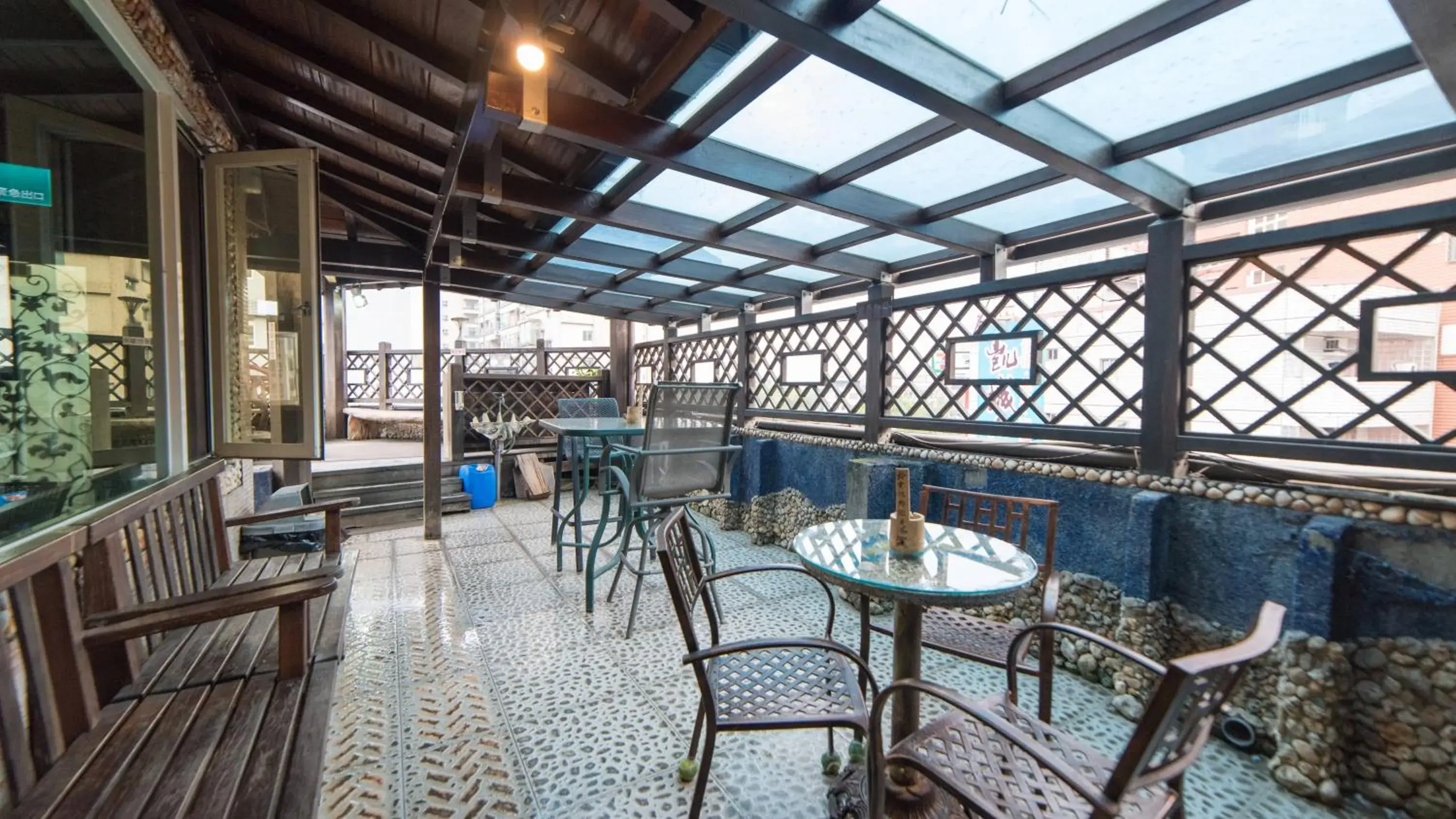 Lounge or bar in Shankou Hotspring Hotel Lounge or bar in Shankou Hotspring Hotel