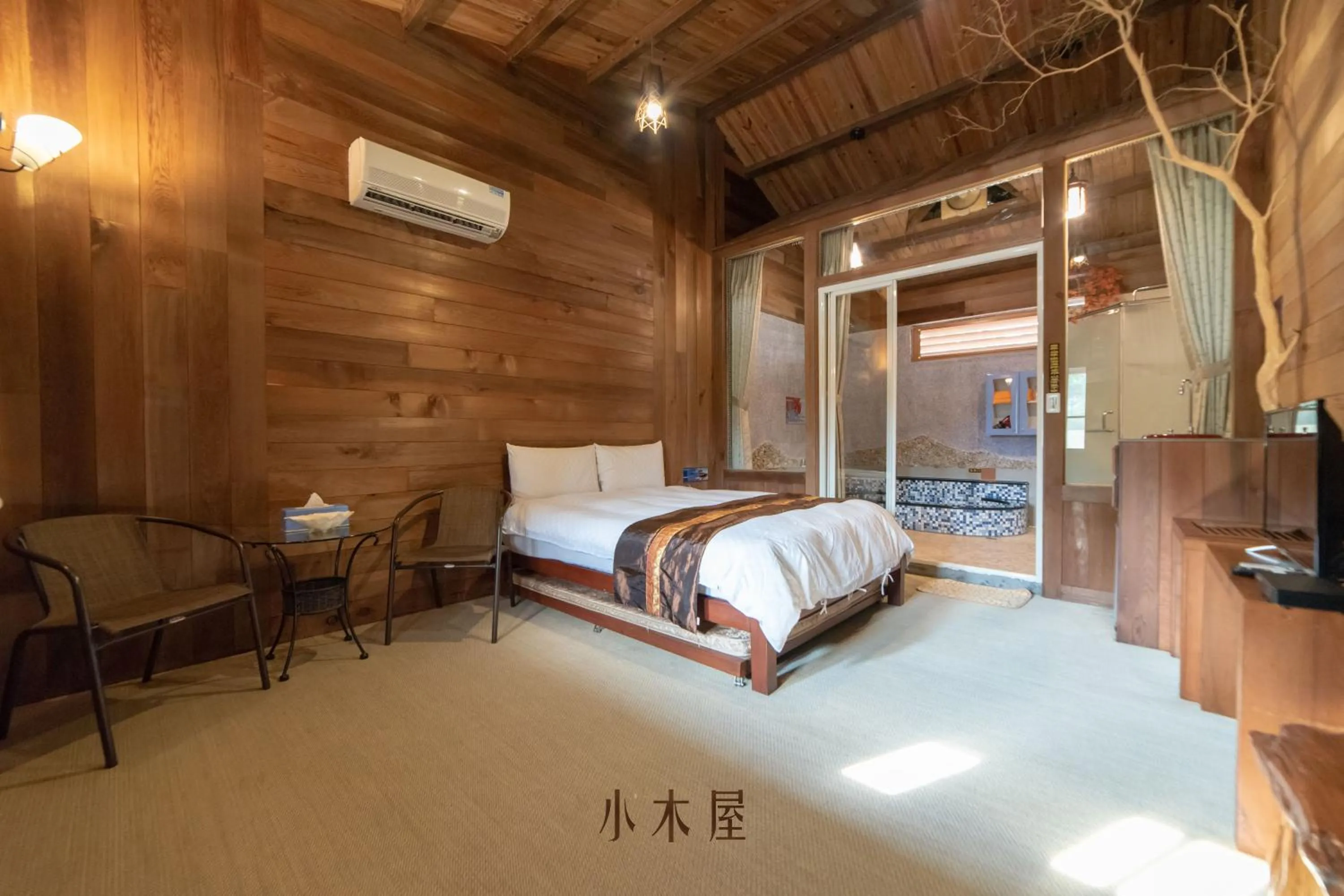 Property building, Bed in Shankou Hotspring Hotel