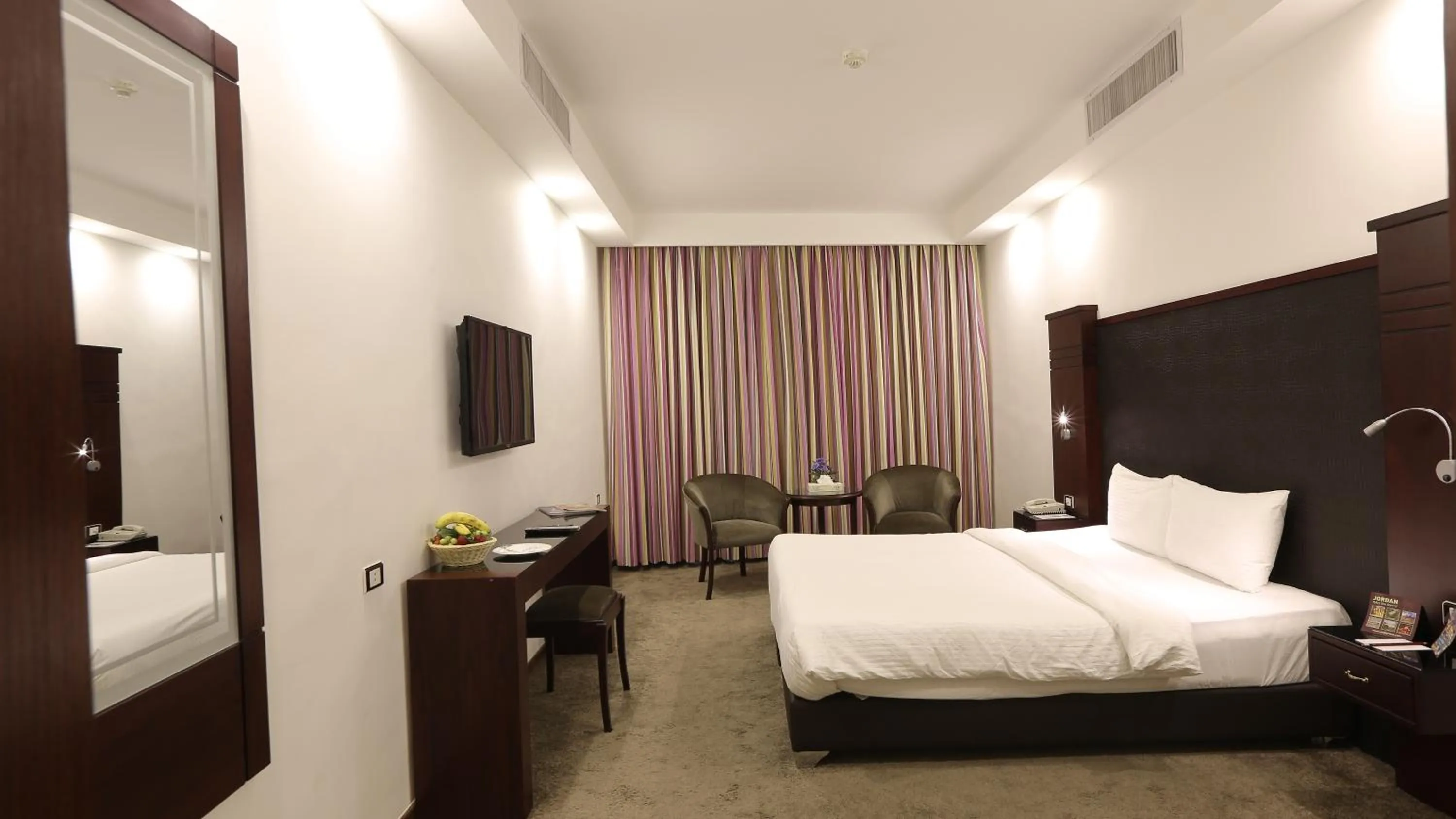 Bed in Torino Hotel Amman