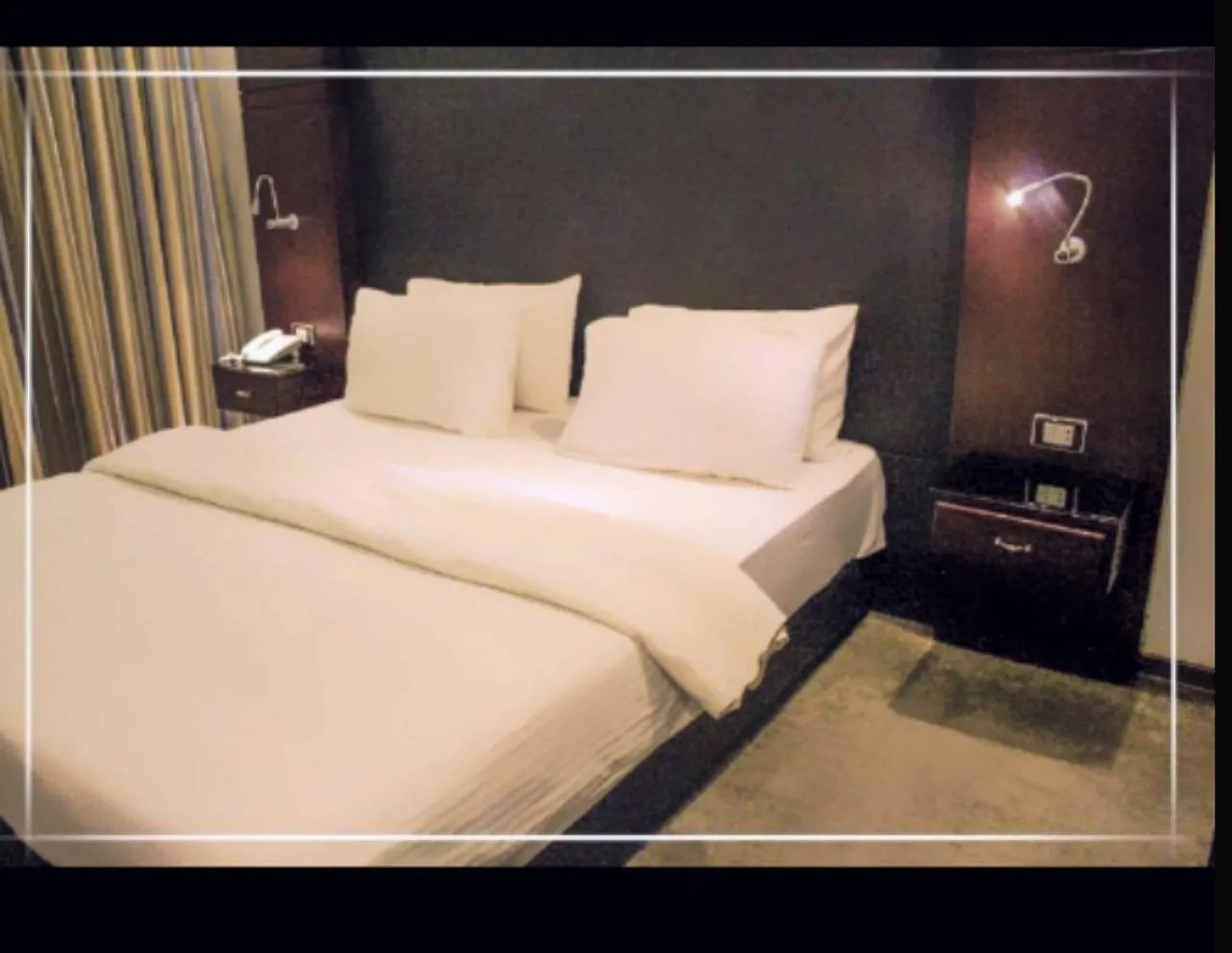 Bed in Torino Hotel Amman