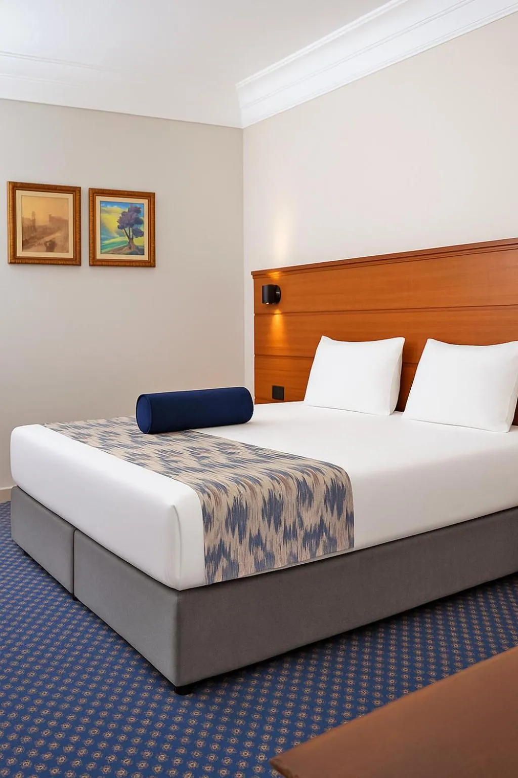 Bed in Sadeen Amman Hotel