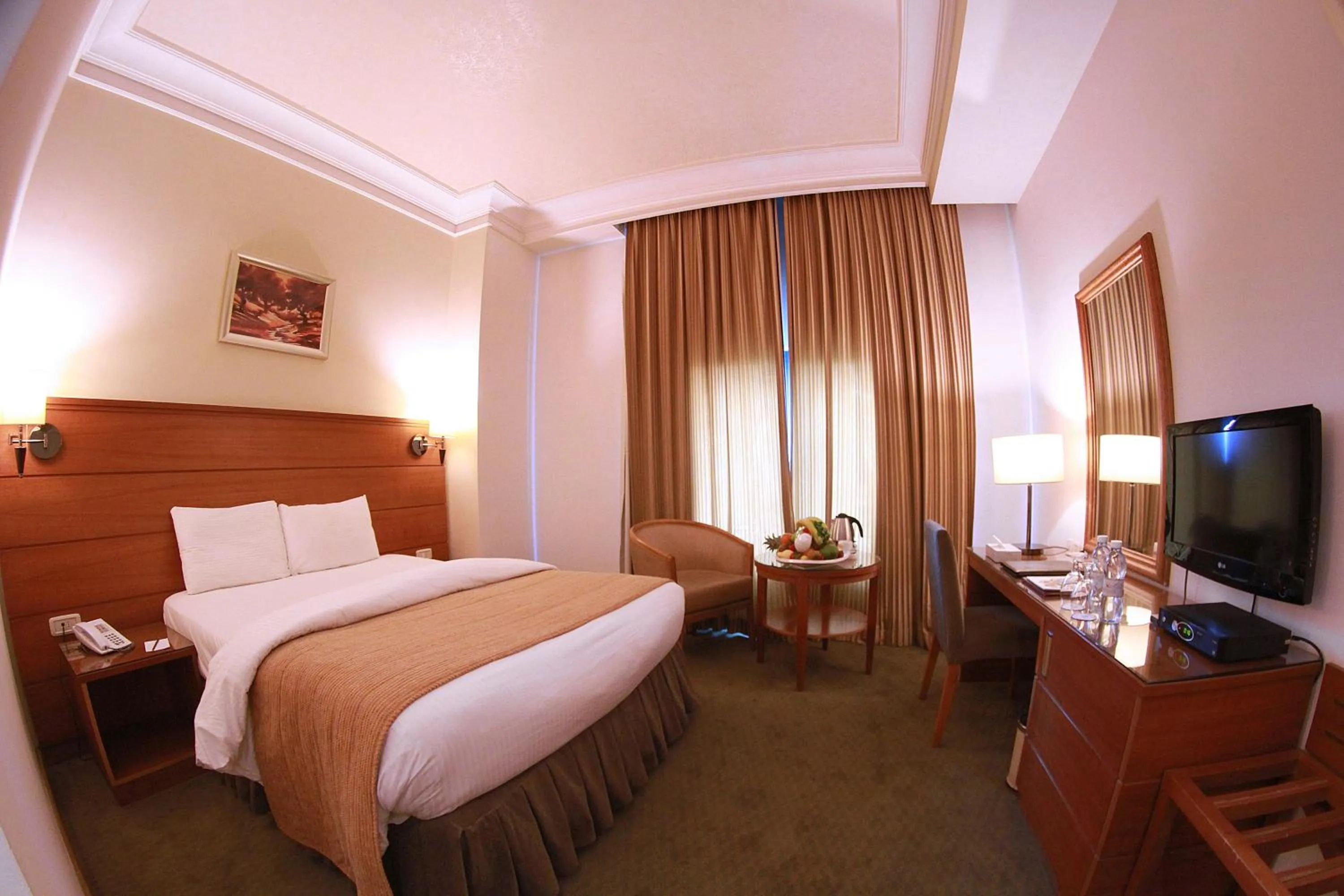 Day, Bed in Sadeen Amman Hotel