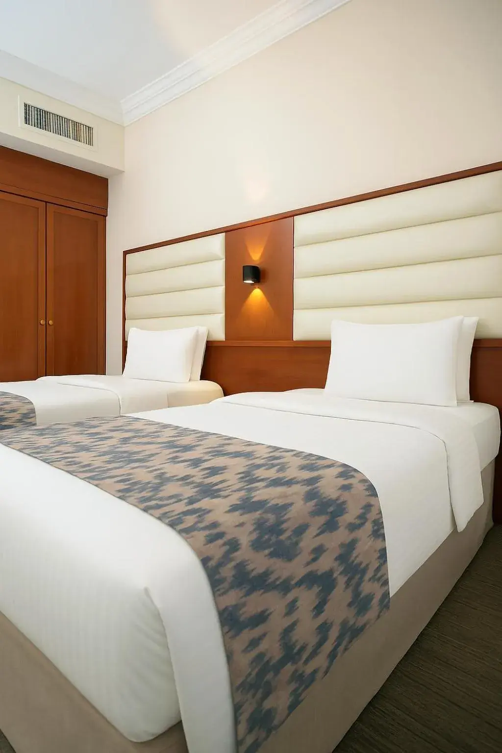 Bed in Sadeen Amman Hotel Bed in Sadeen Amman Hotel