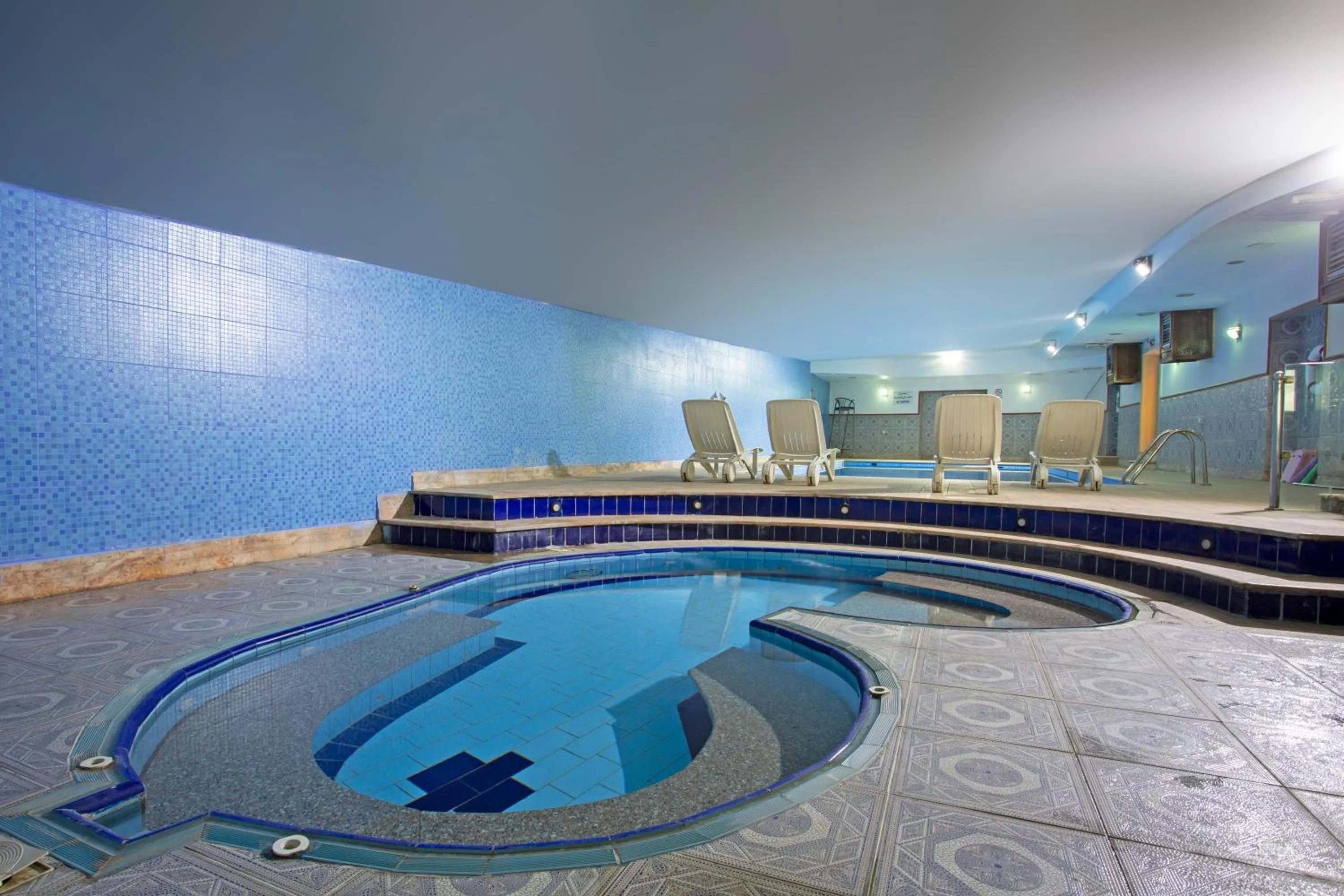 Swimming pool in Sadeen Amman Hotel