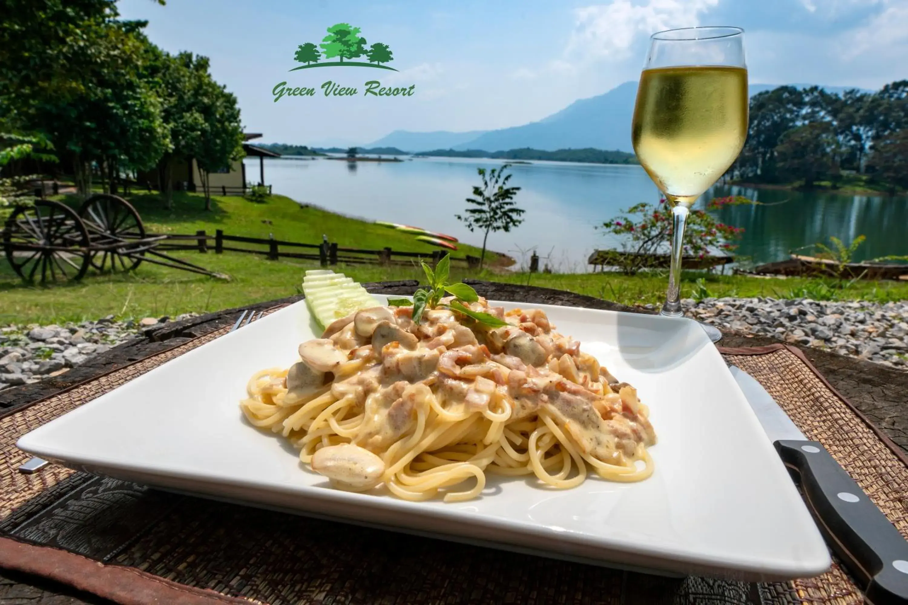 Food and drinks in Green View Resort Food and drinks in Green View Resort