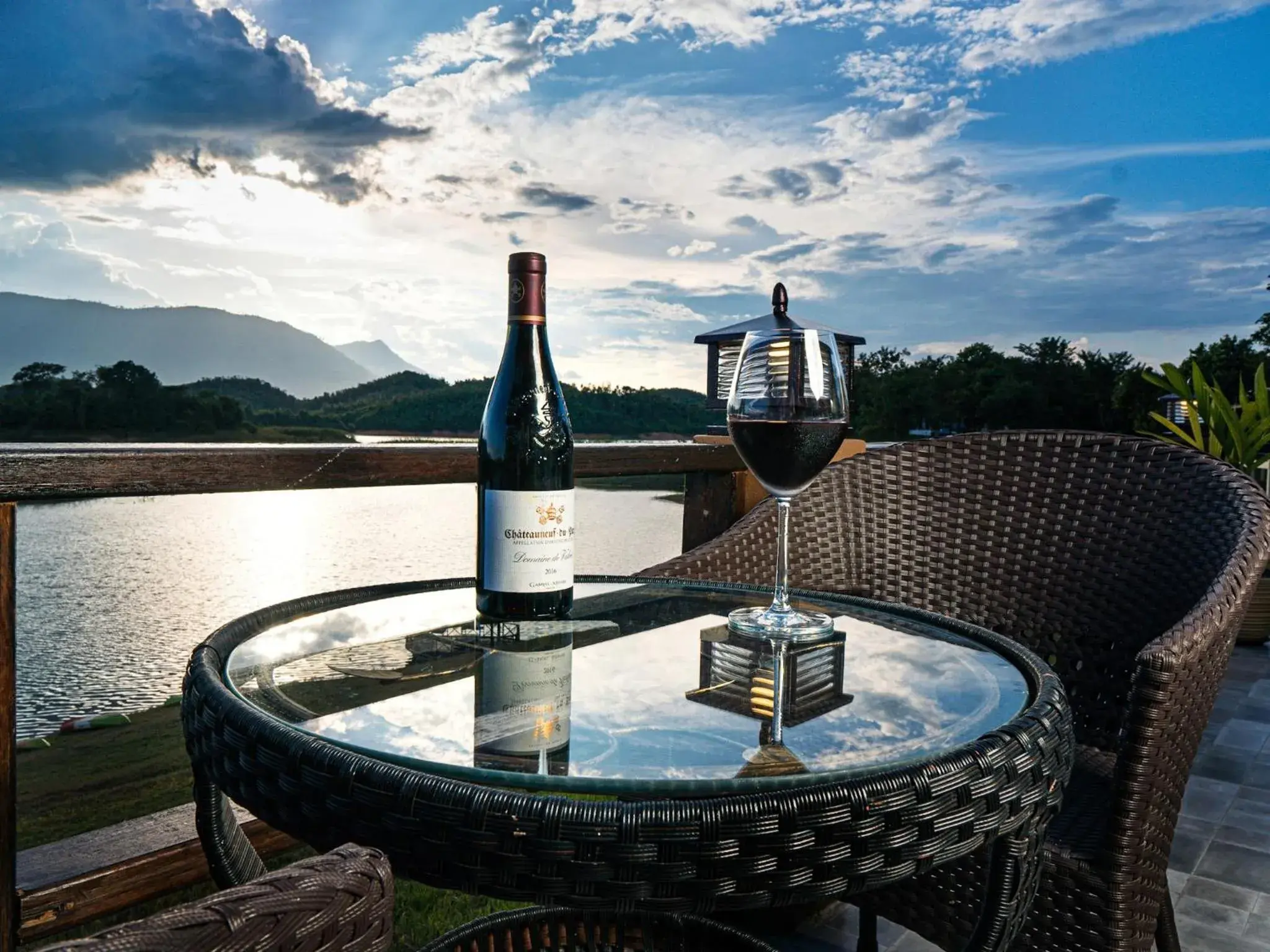 Food and drinks in Green View Resort Food and drinks in Green View Resort