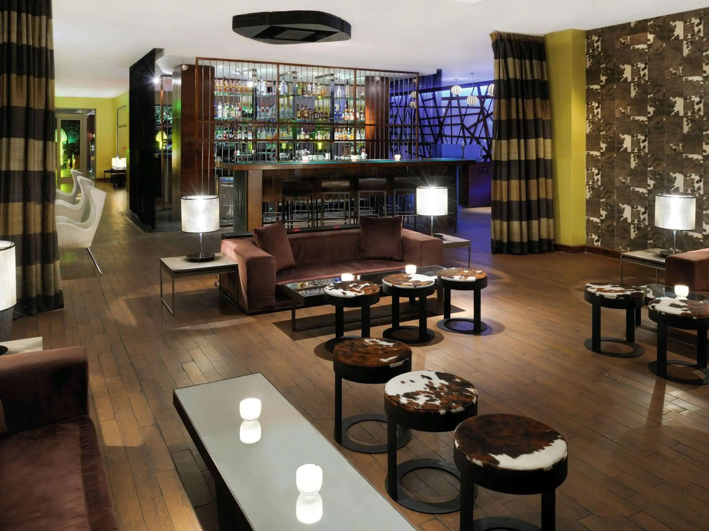 Lounge or bar in Mövenpick Resort & Spa Tala Bay Aqaba Lounge or bar in Mövenpick Resort & Spa Tala Bay Aqaba