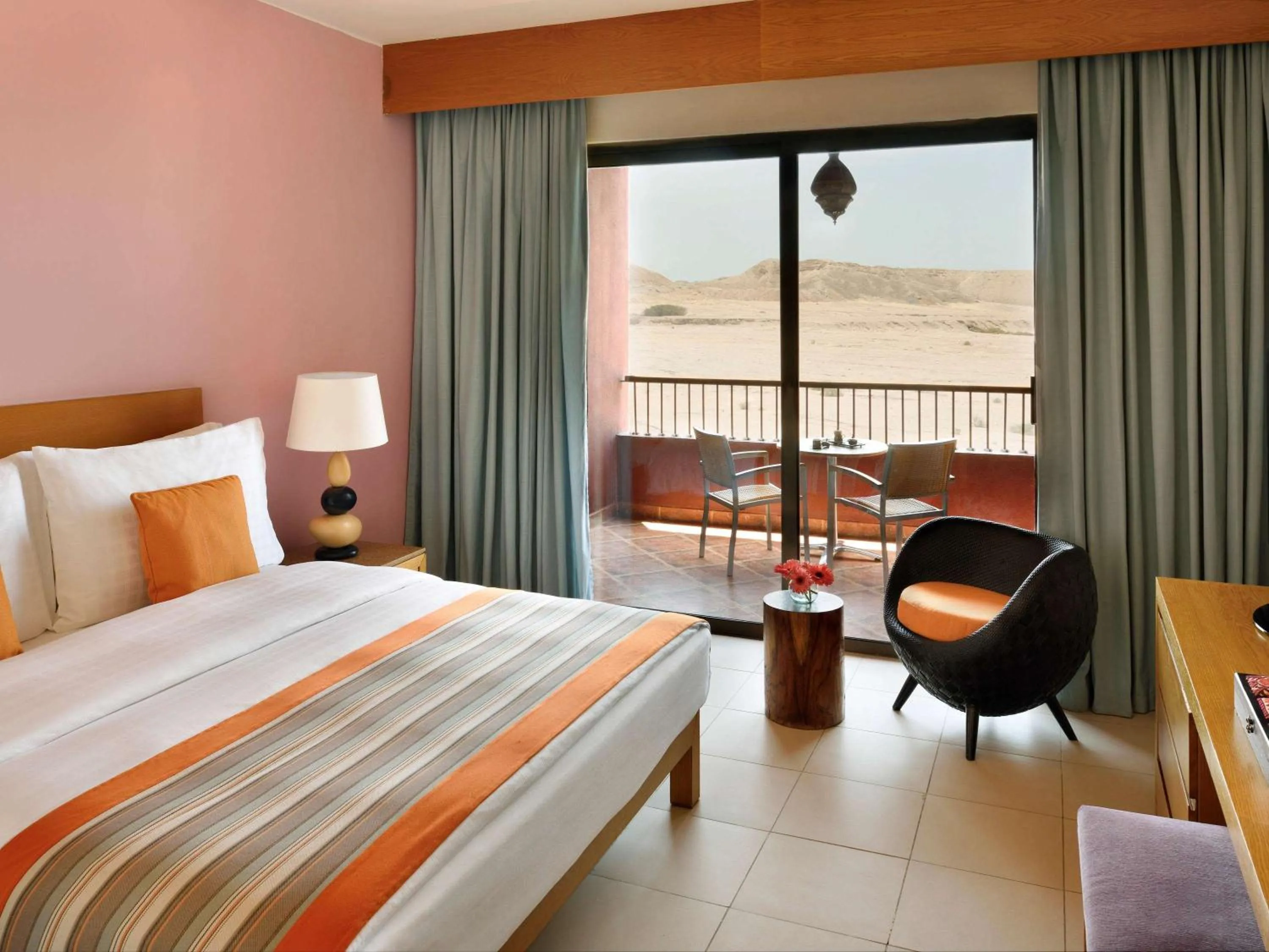 Photo of the whole room, Bed in Mövenpick Resort & Spa Tala Bay Aqaba