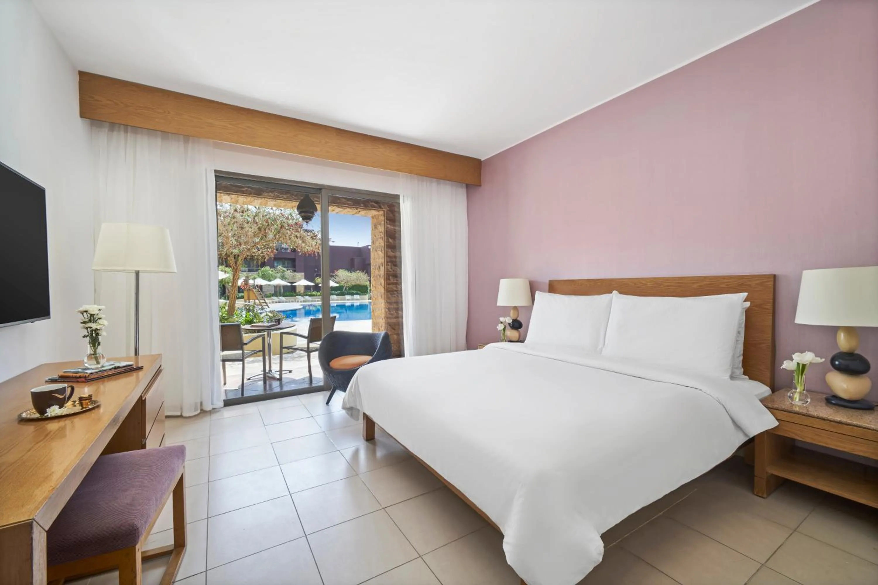 View (from property/room), Bed in Mövenpick Resort & Spa Tala Bay Aqaba