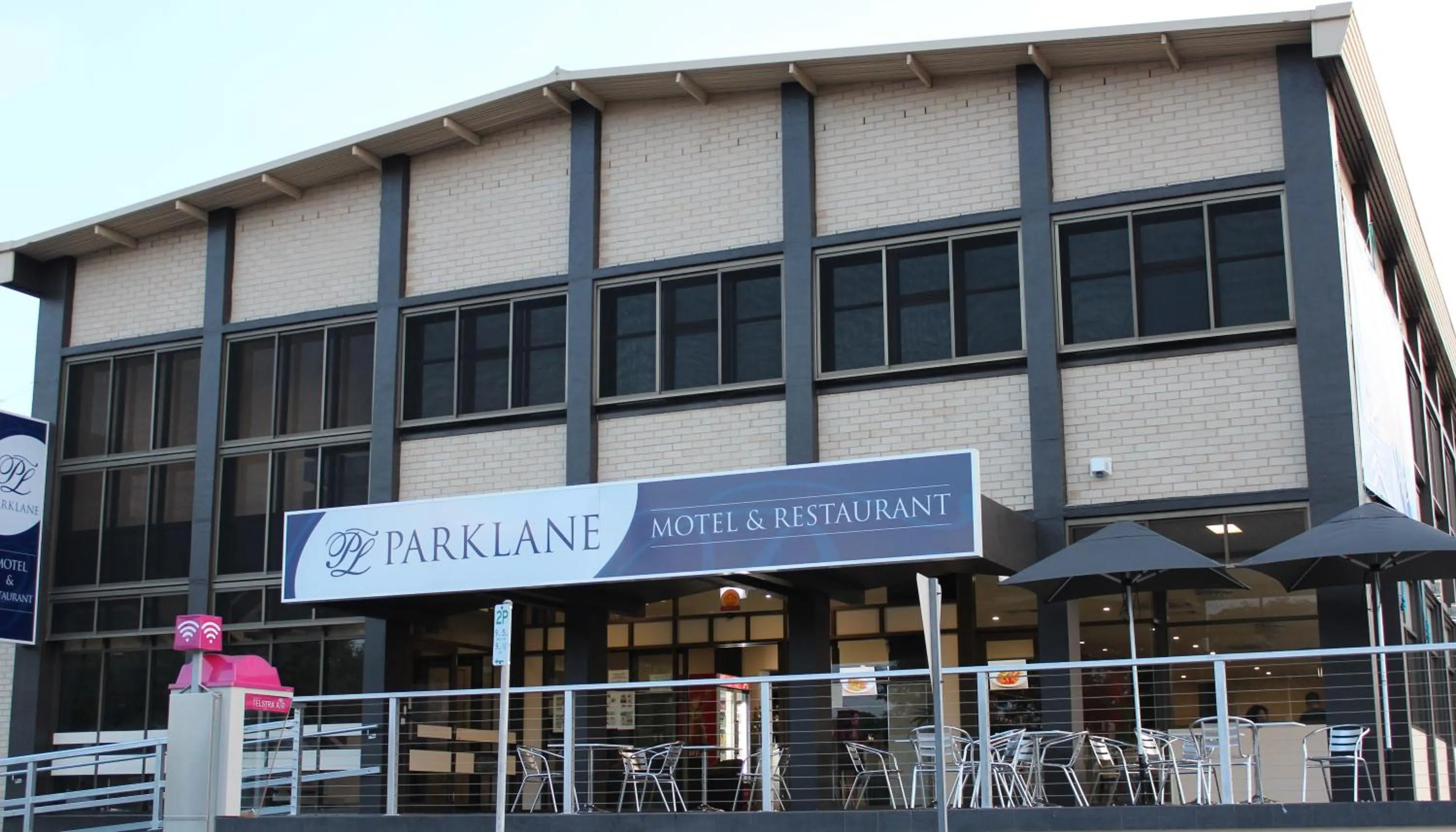 Property building in Parklane Motel Murray Bridge