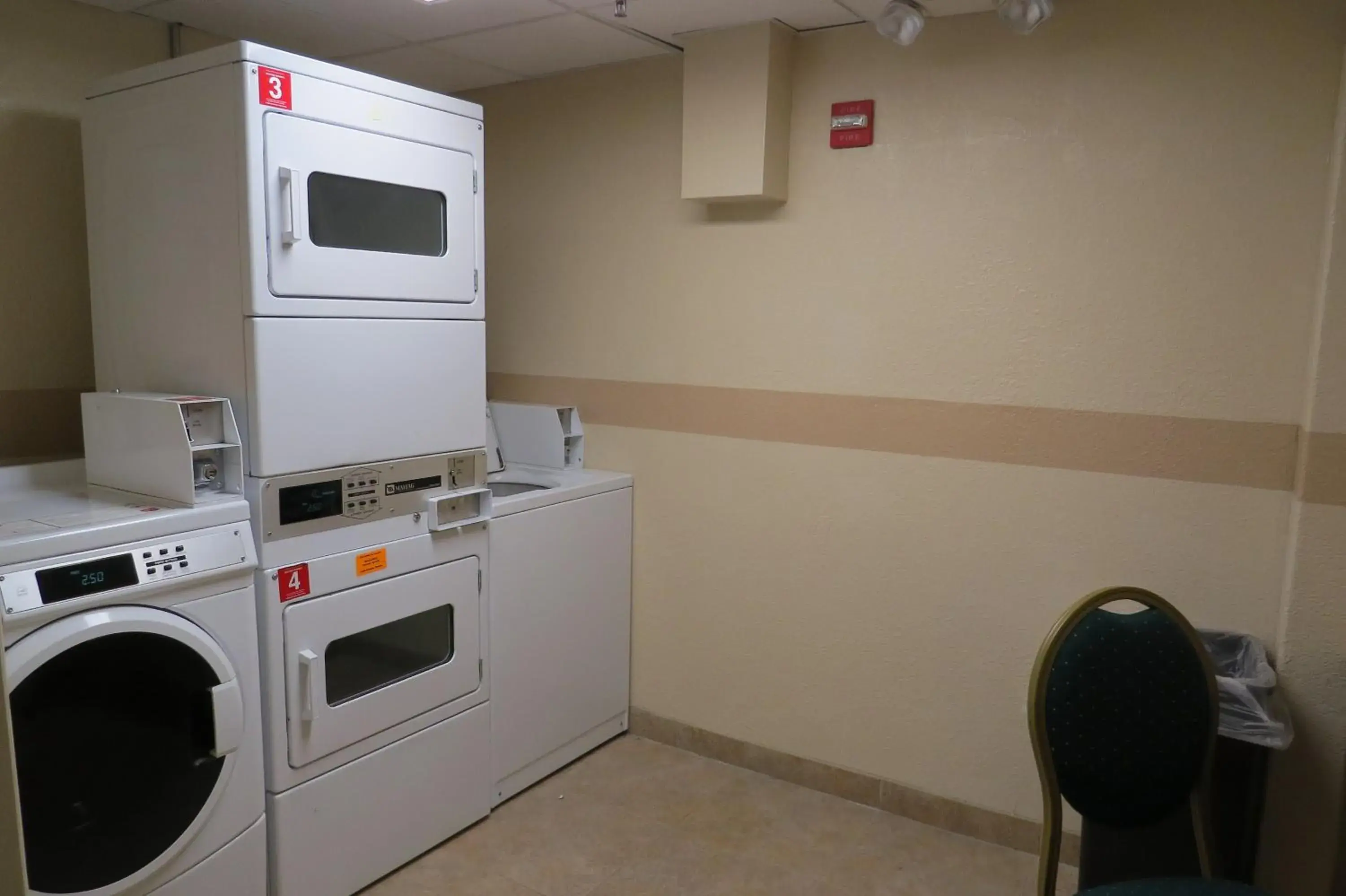 Lobby or reception in Holiday Inn Express - Clermont by IHG Lobby or reception in Holiday Inn Express - Clermont by IHG