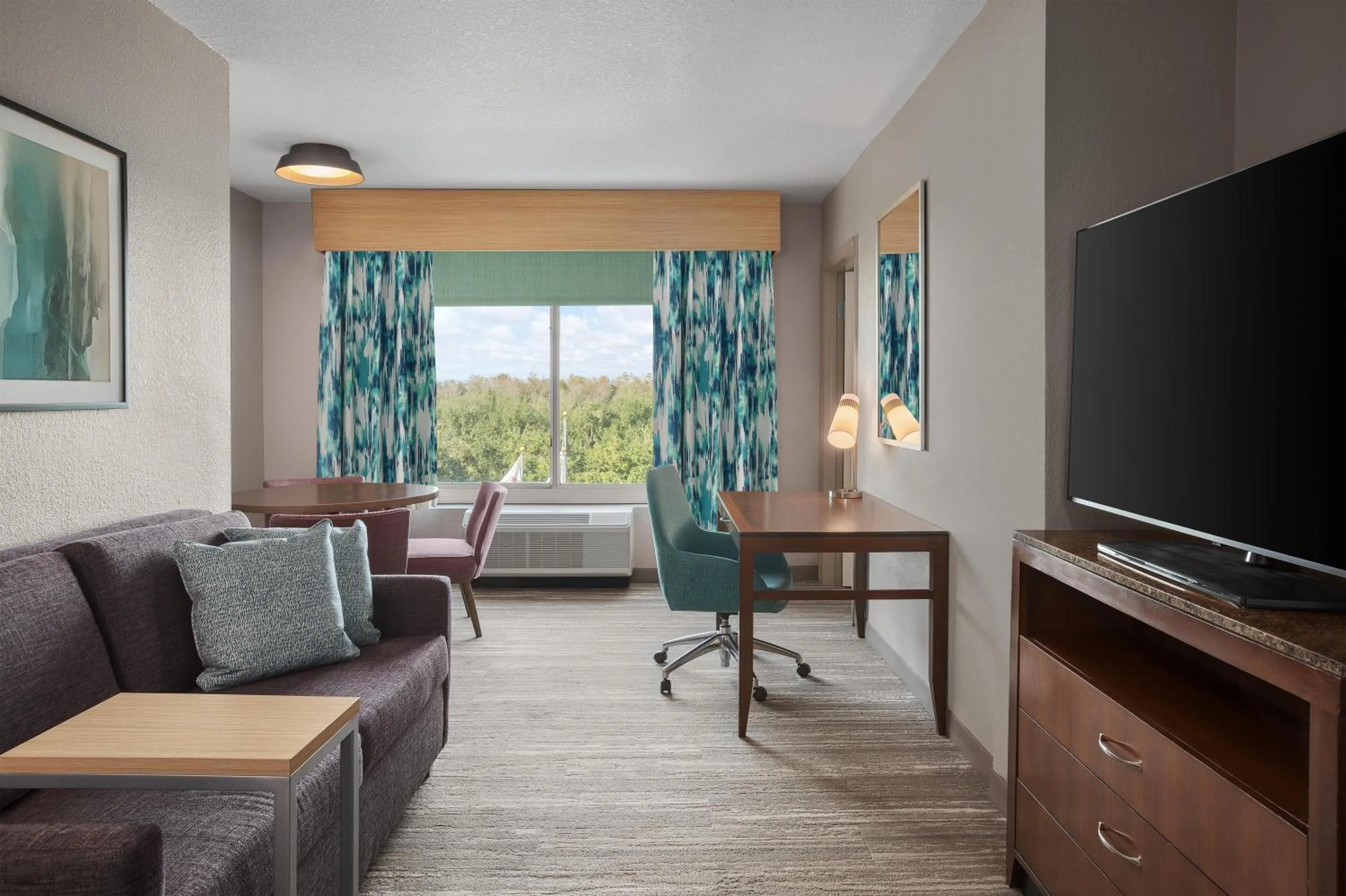 Living room in Hilton Garden Inn Tampa North