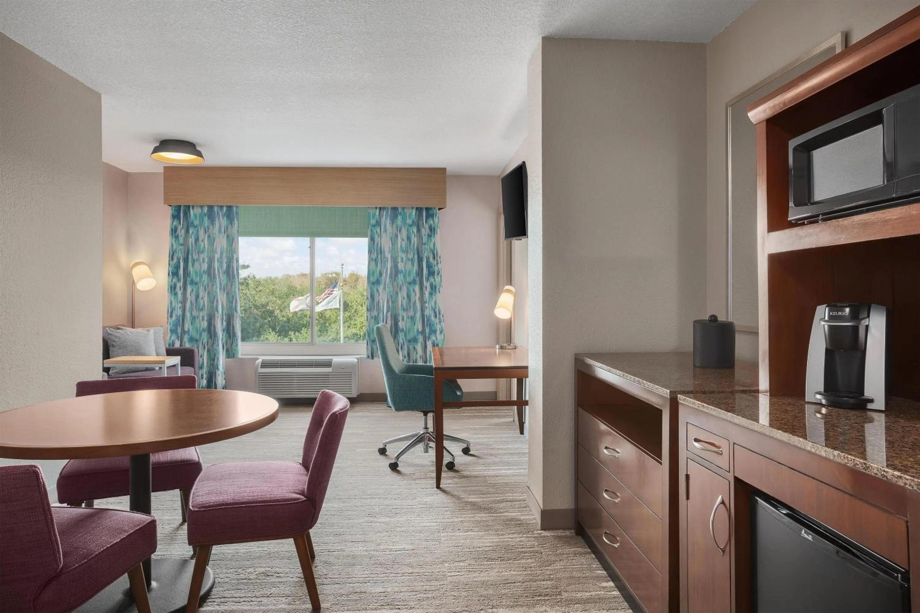 Bed in Hilton Garden Inn Tampa North