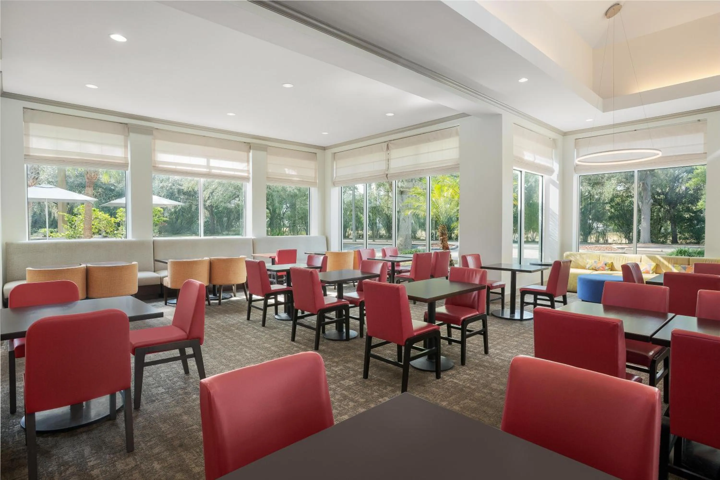 Restaurant/places to eat in Hilton Garden Inn Tampa North