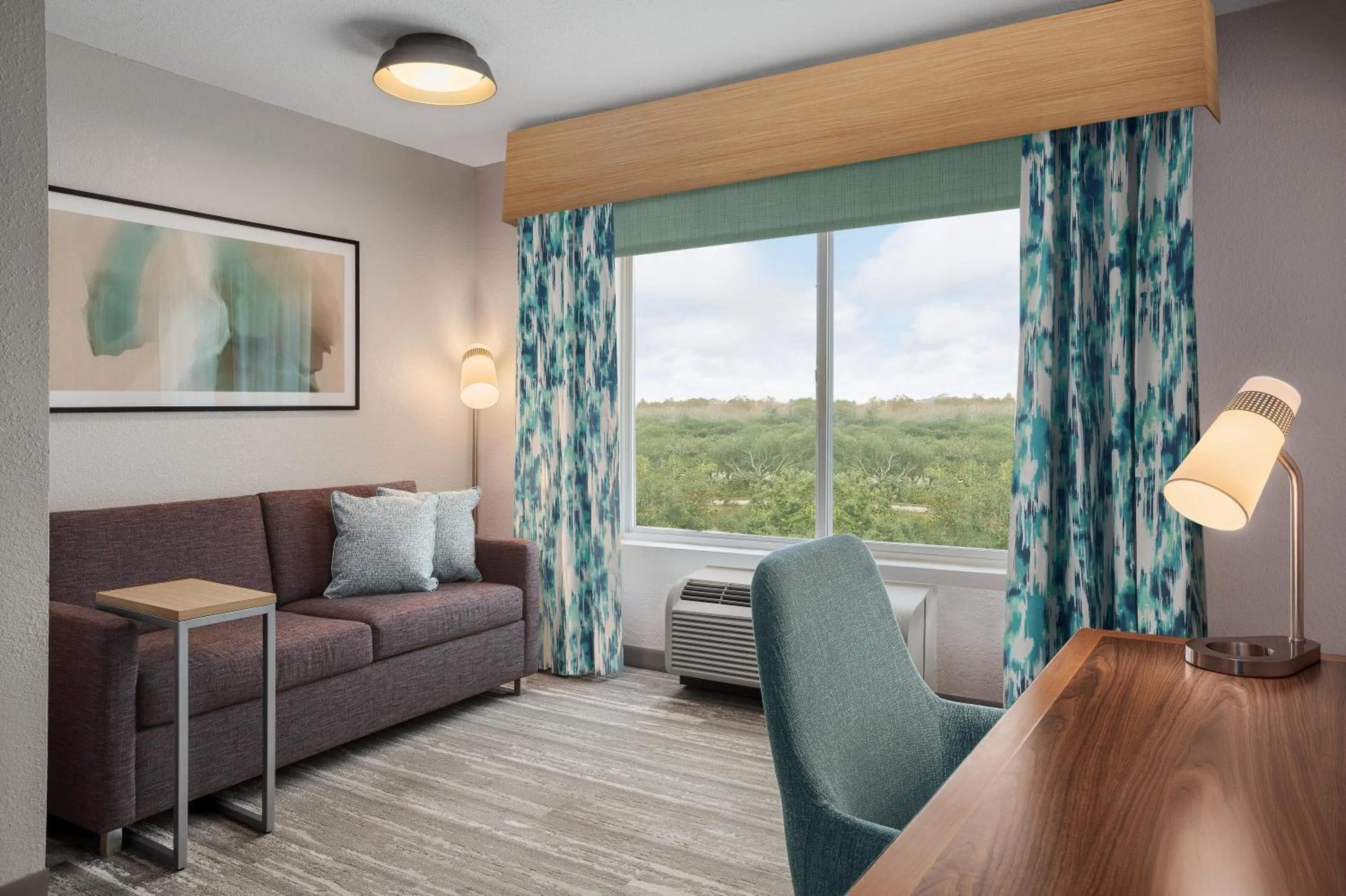 Living room in Hilton Garden Inn Tampa North