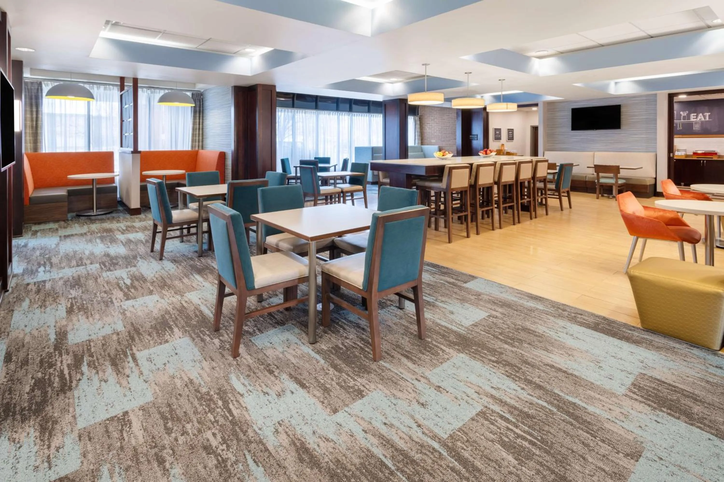 Restaurant/places to eat in Hampton Inn Manassas