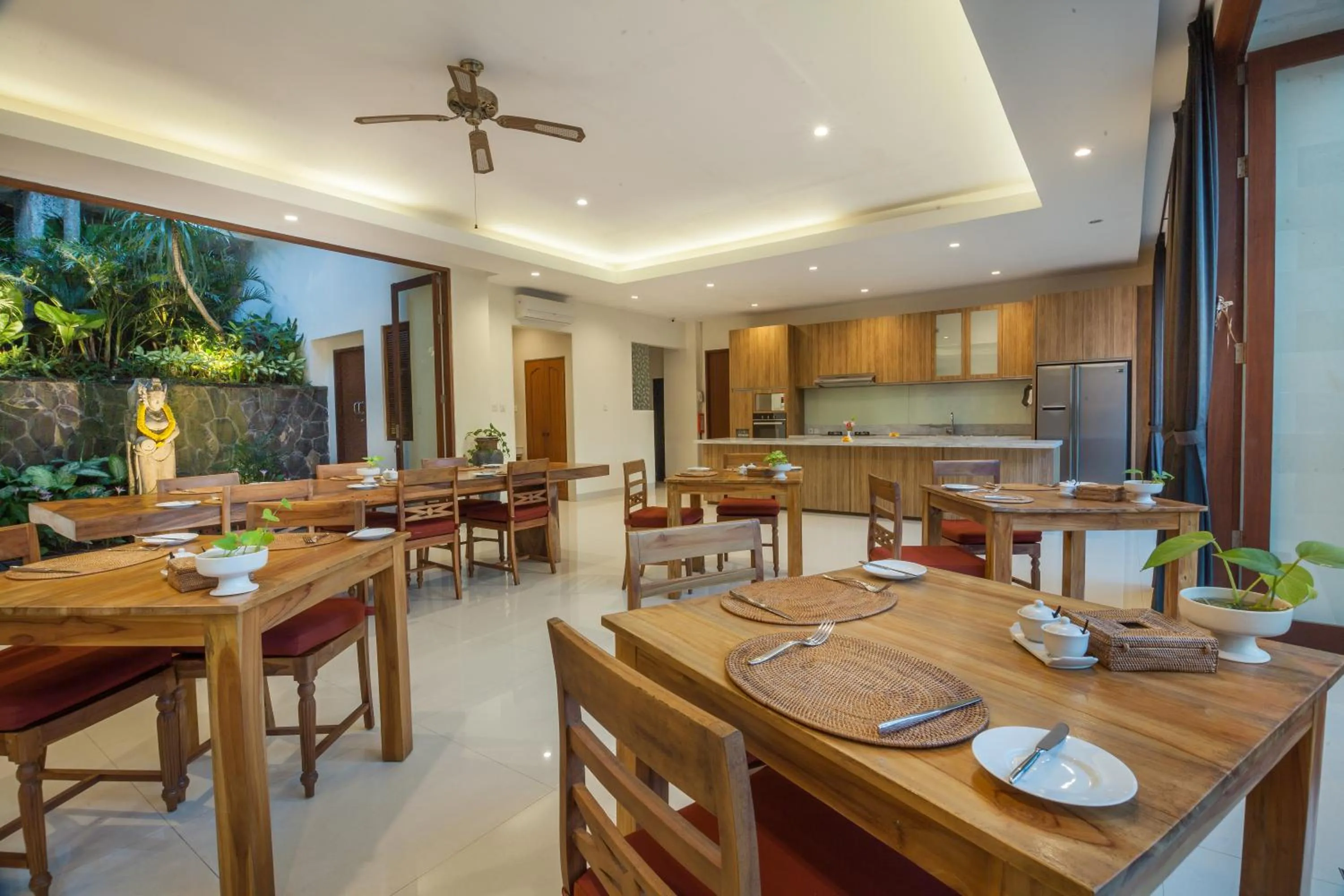 Restaurant/places to eat in River Sakti Ubud by Prasi